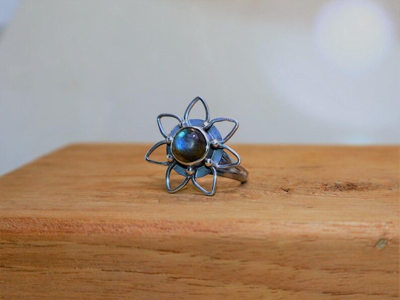 Handmade Labradorite Ring, Sterling Silver Flower Handmade Jewelry Size ONE SIZE - 3 Thumbnail