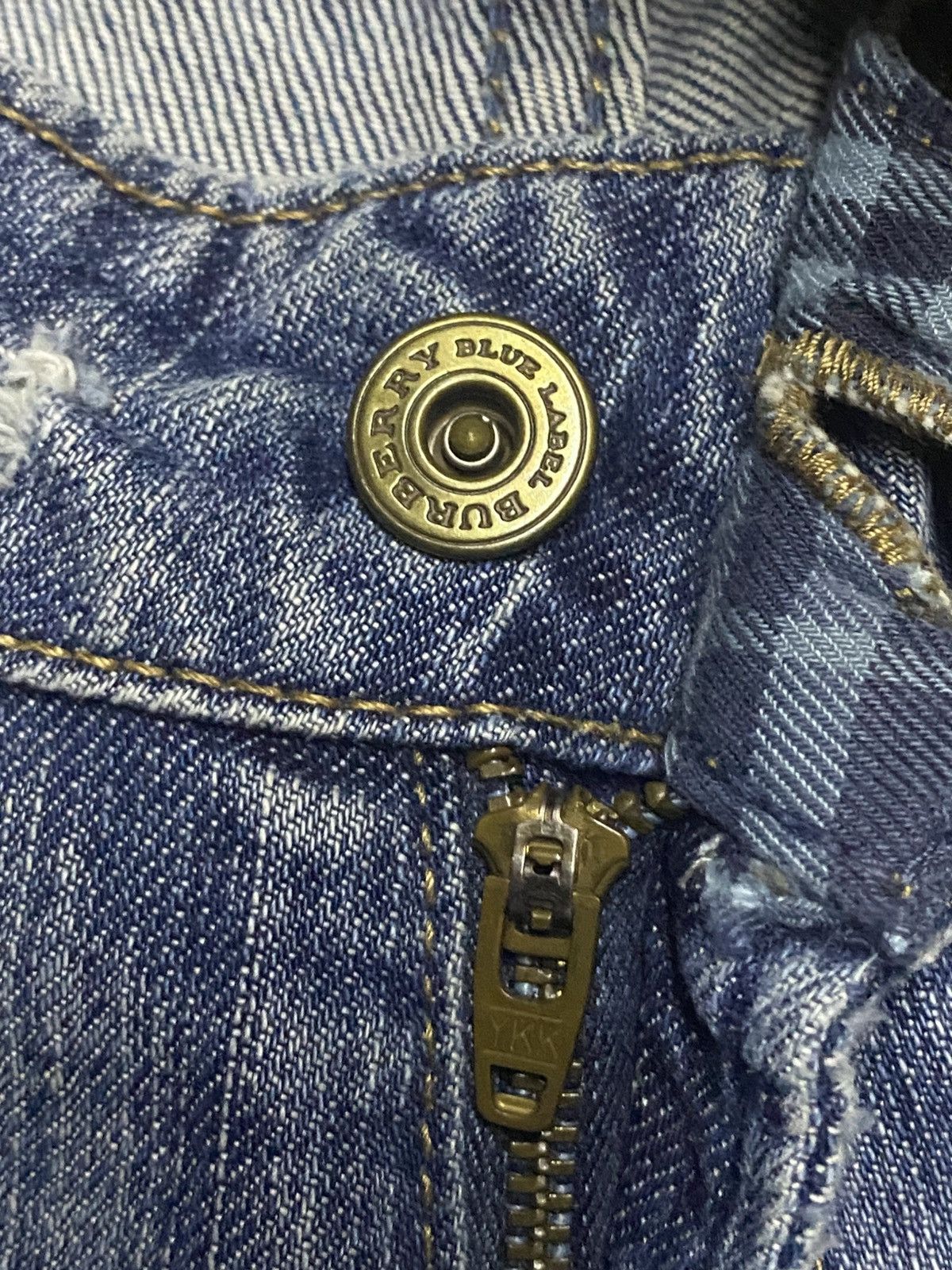 Burberry Vintage Burberry Blue Label Faded Wash Flare Woman Jeans Size US 28 / EU 44 - 10 Thumbnail