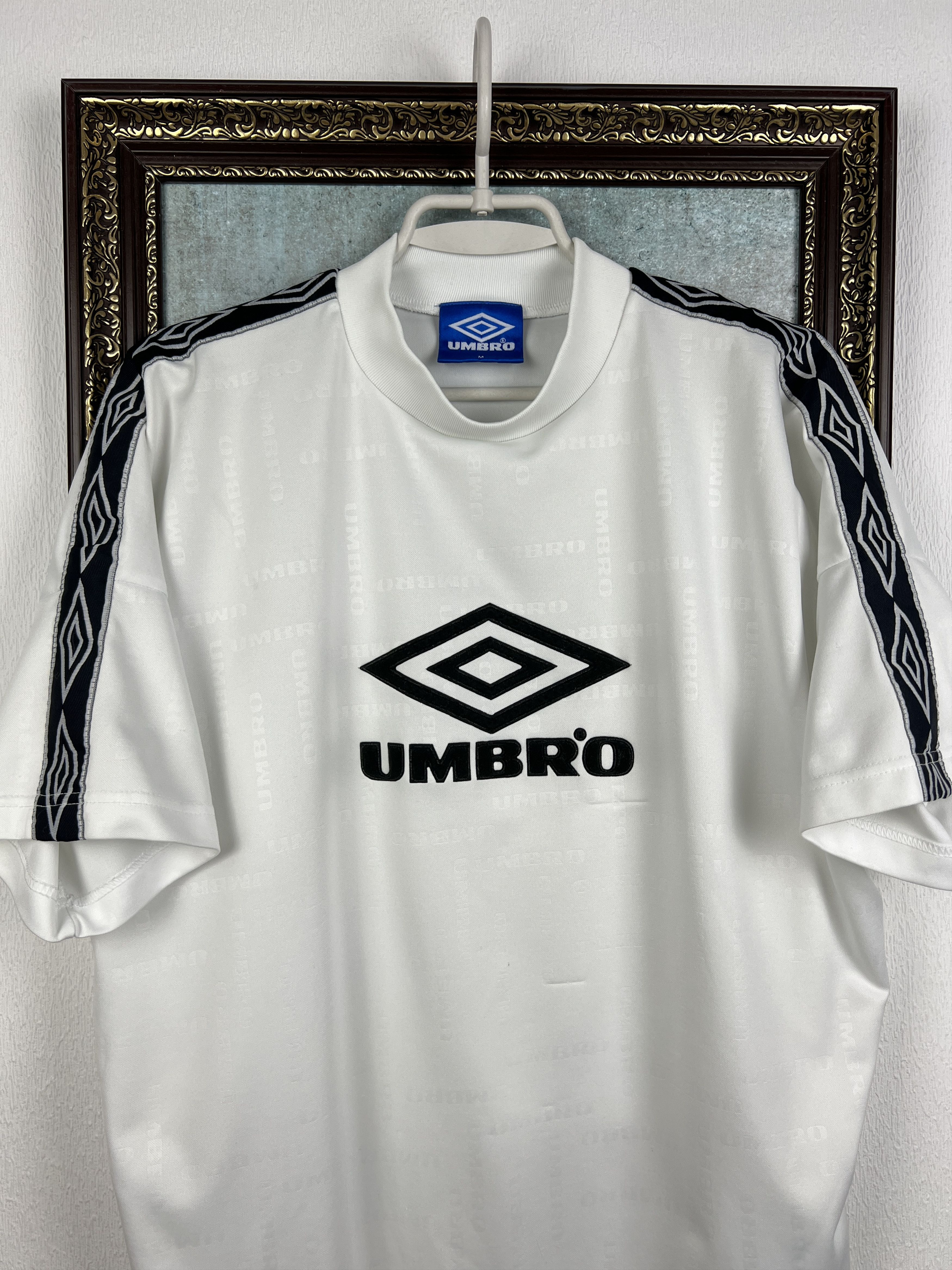 Umbro Nottingham Forest Football Template Shirt Soccer Jersey Size US M / EU 48-50 / 2 - 2 Thumbnail