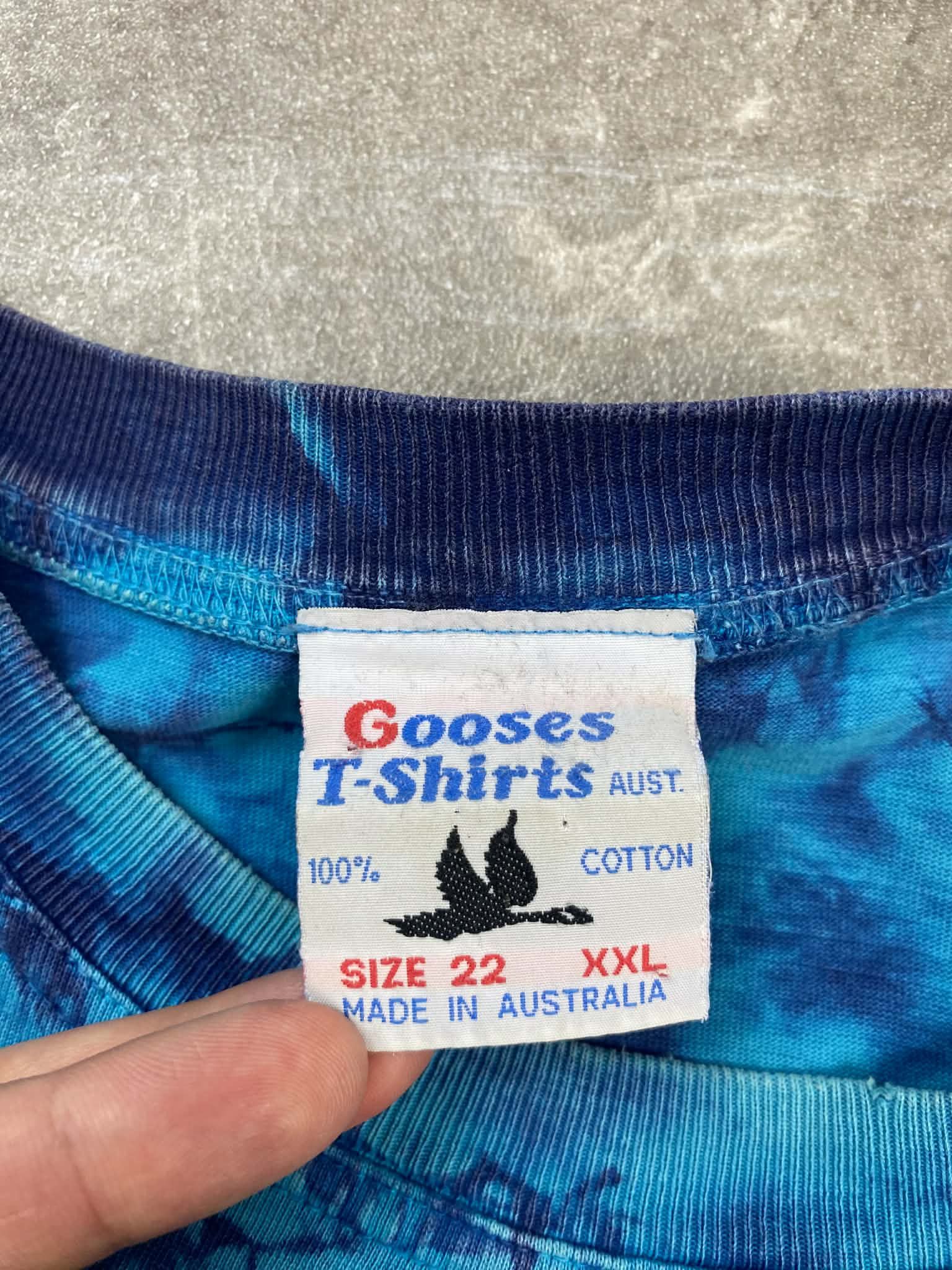Vintage Vintage Blue Tie-dye T-shirt Bottlenose Dolphins Distressed Size US XXL / EU 58 / 5 - 9 Thumbnail