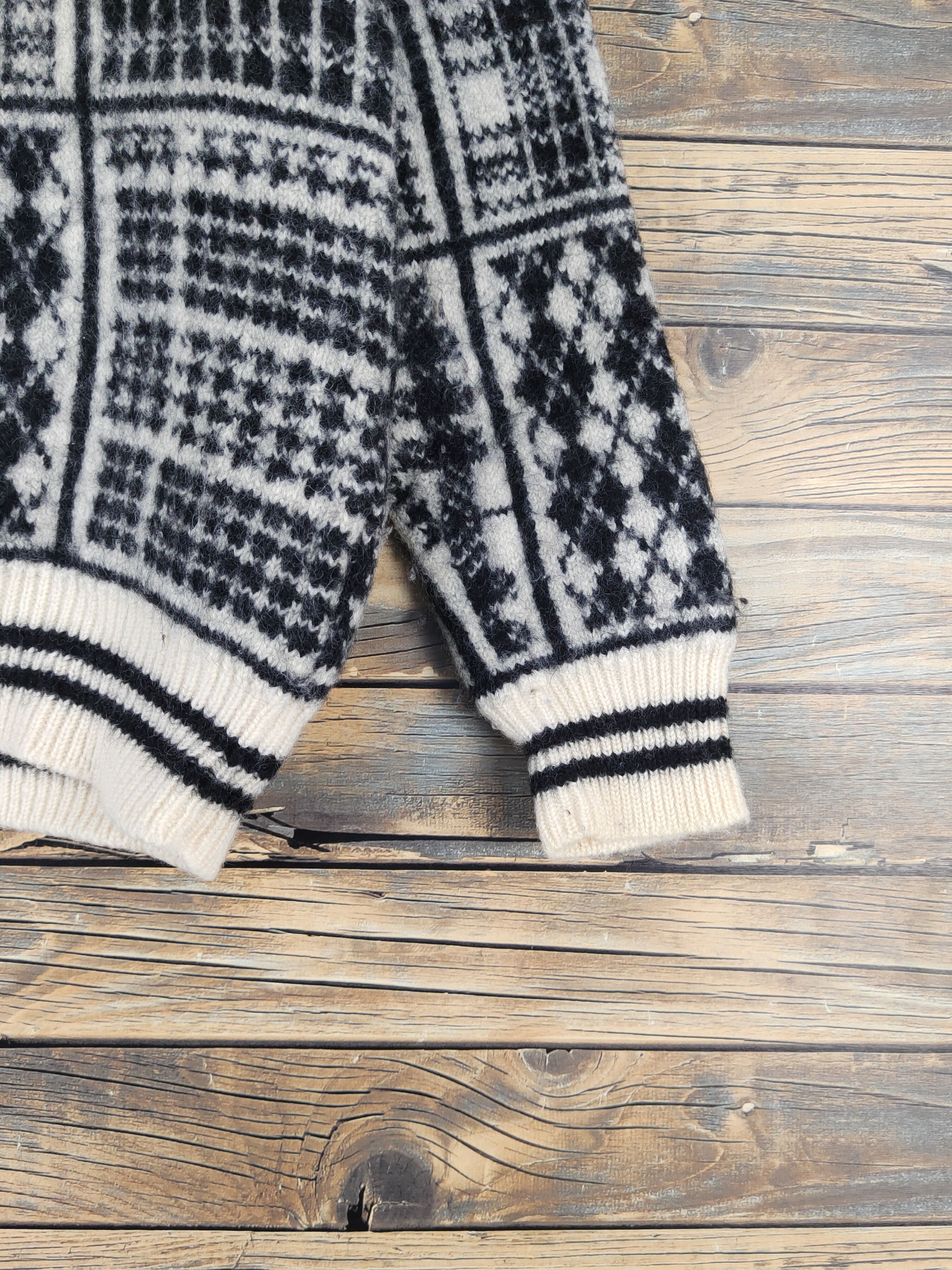 Homespun Knitwear × Japanese Brand × Vintage Ixi:z Black Cream Knitwear Sweatshirts #W1282 Size XS / US 0-2 / IT 36-38 - 6 Thumbnail