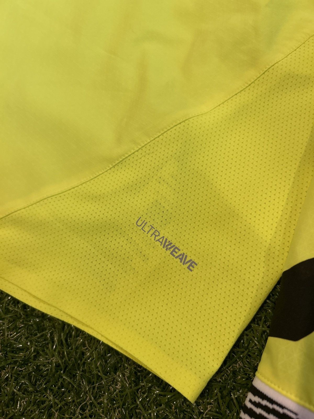 Puma 24/25 Borussia Dortmund Anniversary Fourth Shirt Size US L / EU 52-54 / 3 - 12 Thumbnail