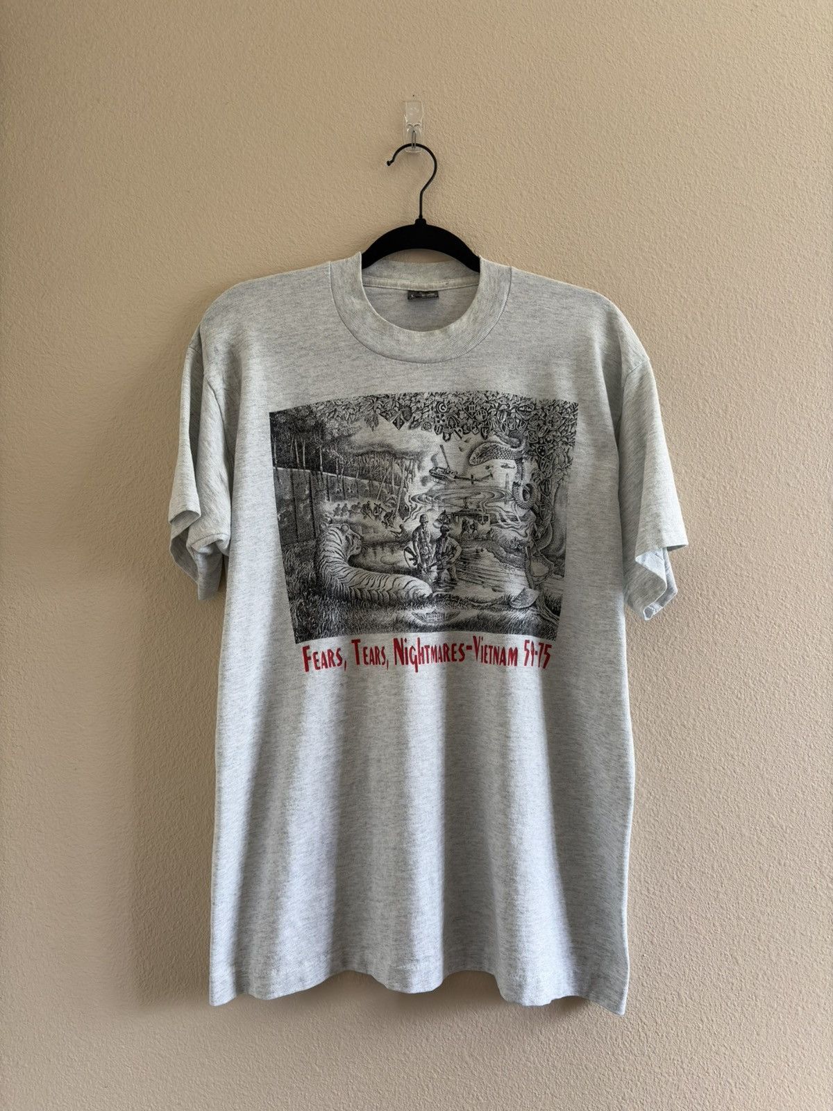 Vintage Vintage Grail Vietnam War Fears, Tears, Nightmares Art Tee Size US L / EU 52-54 / 3 - 2 Thumbnail