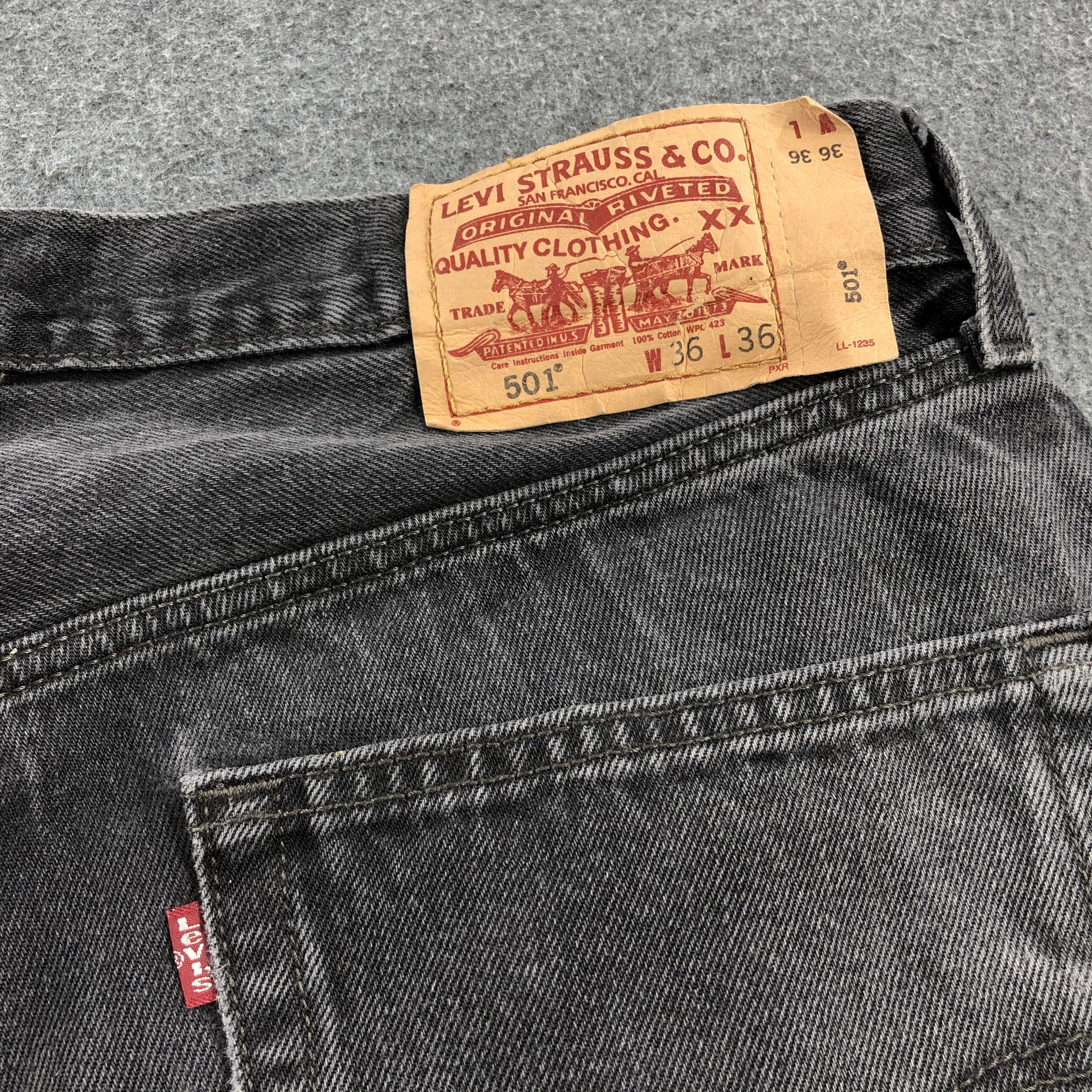 Vintage 90s Faded Black Levis 501 Jeans-JM1646