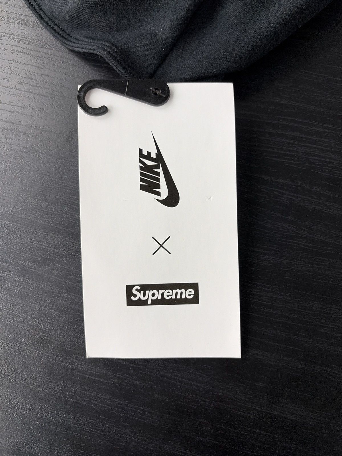Nike Supreme x Nike Logo Neck Warmer Black Size ONE SIZE - 5 Thumbnail