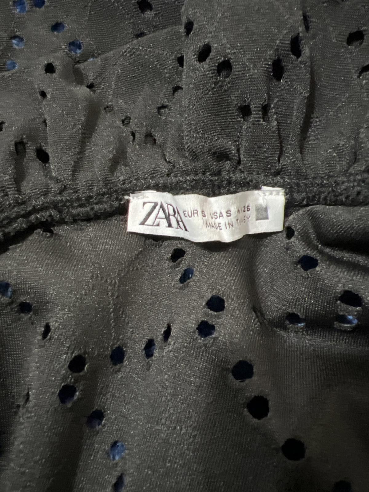 Zara Zara One-Shoulder Ruffle Eyelet Top S Size S / US 4 / IT 40 - 4 Thumbnail