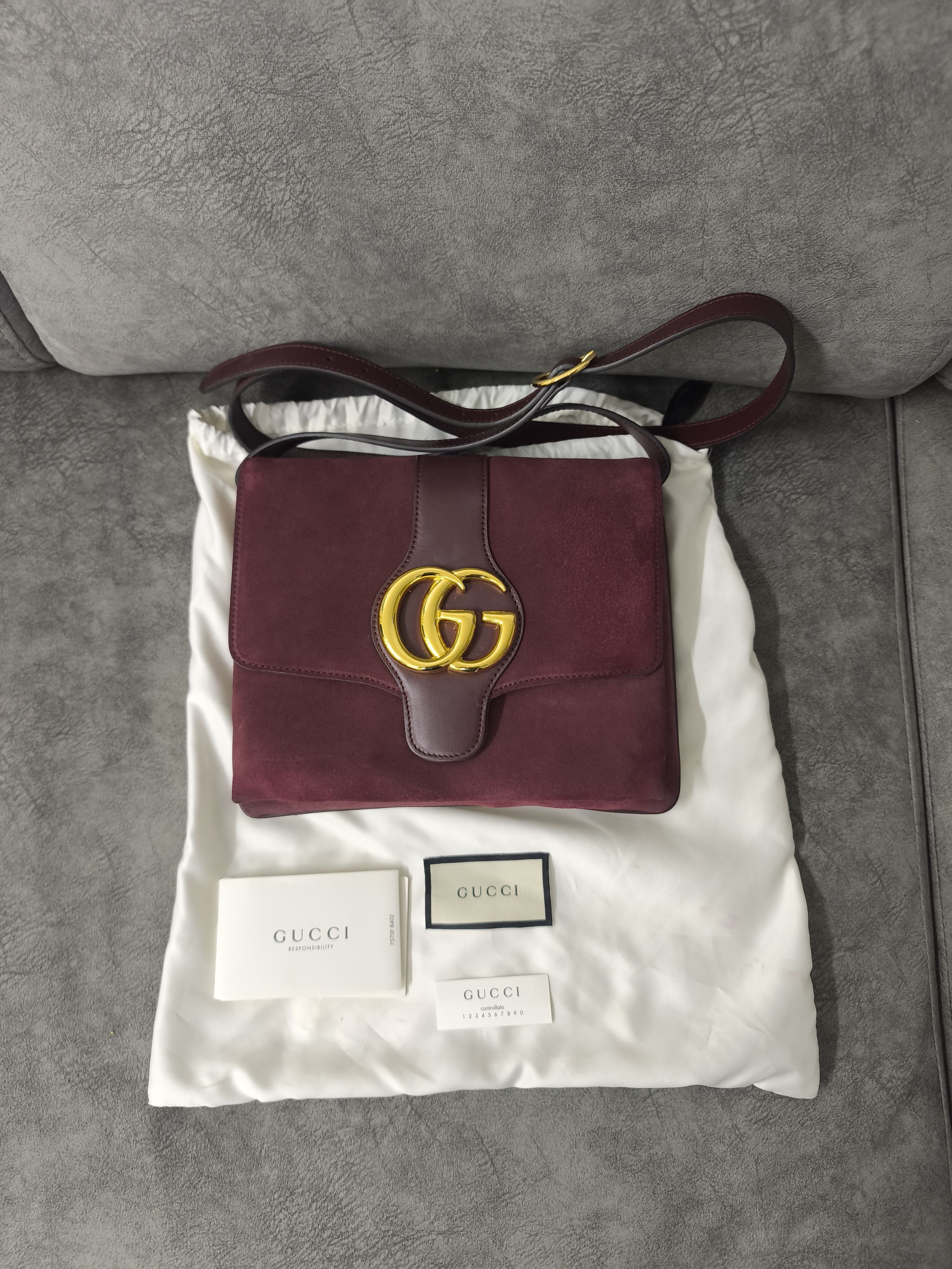 Gucci Gucci GG Marmont Suede Leather Shoulder Bag - Burgundy Size ONE SIZE - 1 Thumbnail