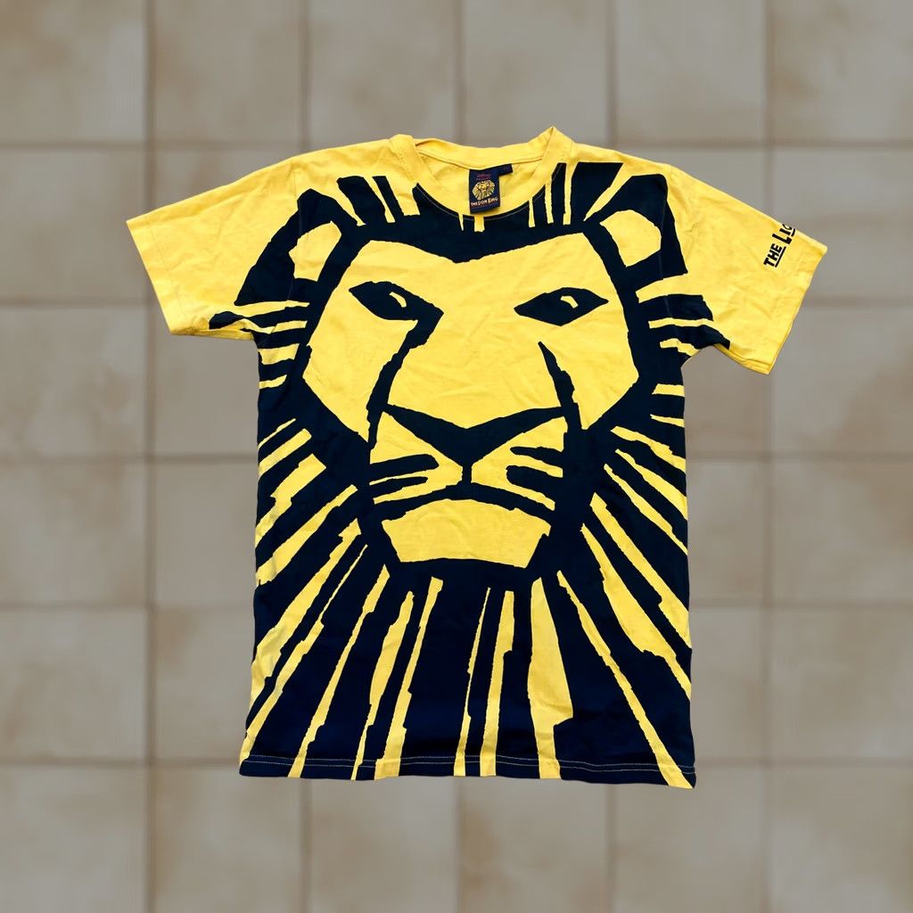 Disney VINTAGE Disney The Lion King Broadway Musical All Over Print T Shirt 2000’s Sz S Size US S / EU 44-46 / 1 - 1 Thumbnail