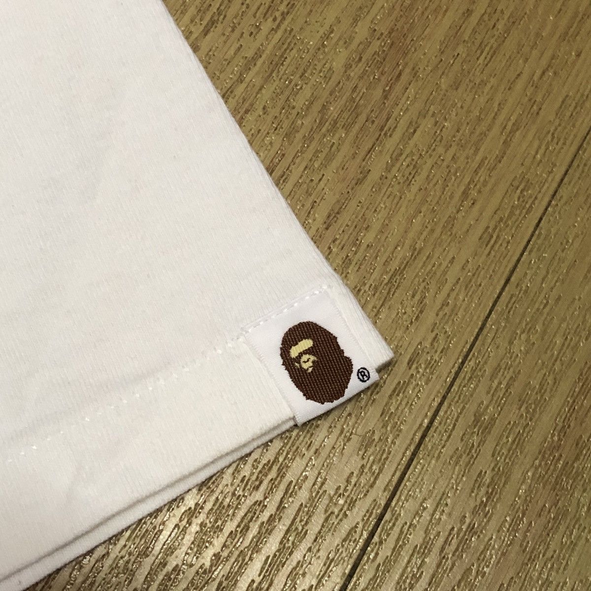 Bape Bape Store Los Angeles Busy Works Tee Size US S / EU 44-46 / 1 - 5 Thumbnail