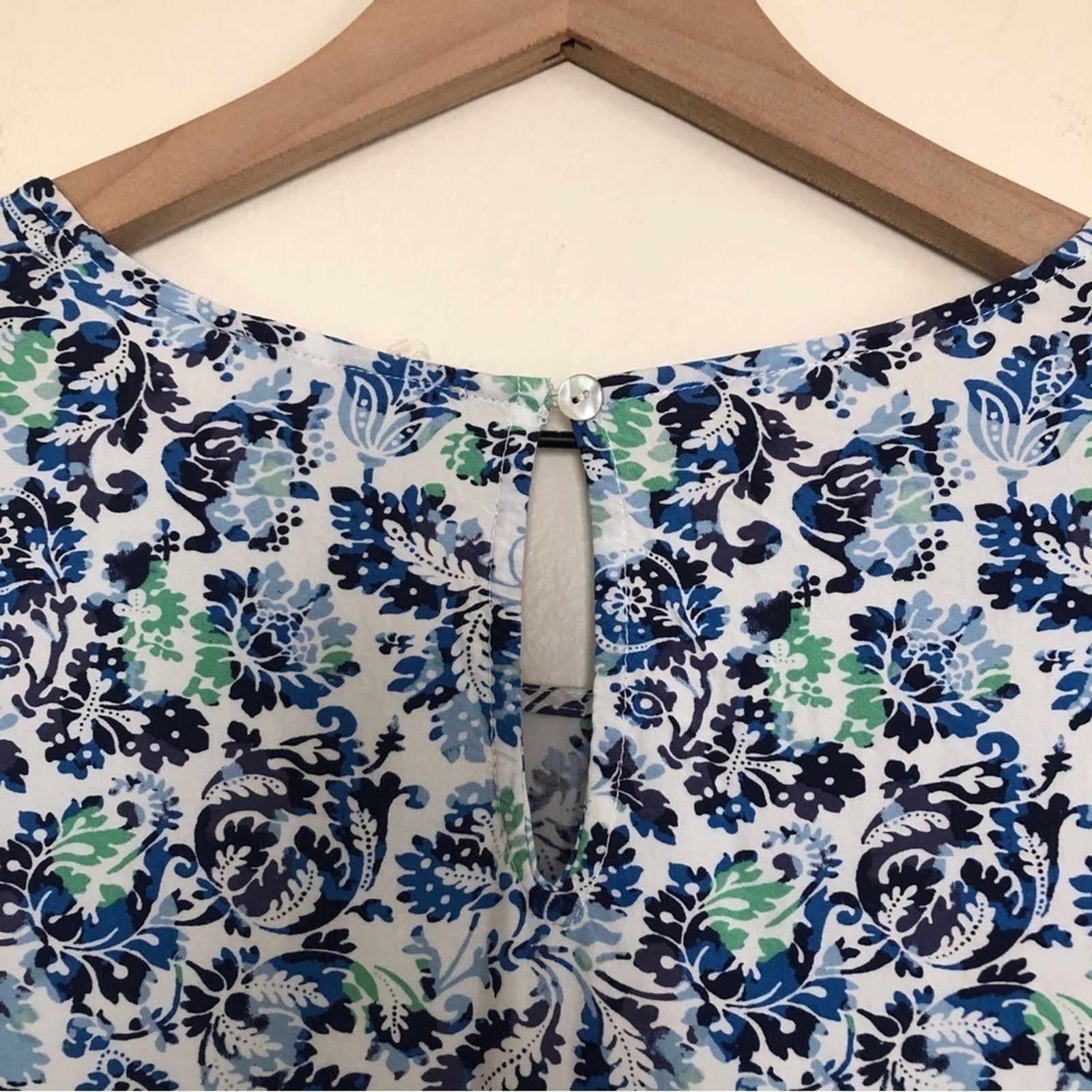 Anthropologie Anthropologie Jane and Delancey Blue Floral Blouse Top Size S / US 4 / IT 40 - 7 Thumbnail