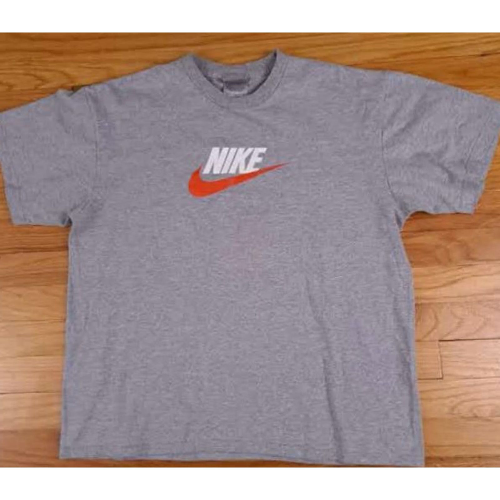 Nike Nike 90s Grey Shirt - Center Red Swoosh Size Medium Size US M / EU 48-50 / 2 - 3 Thumbnail