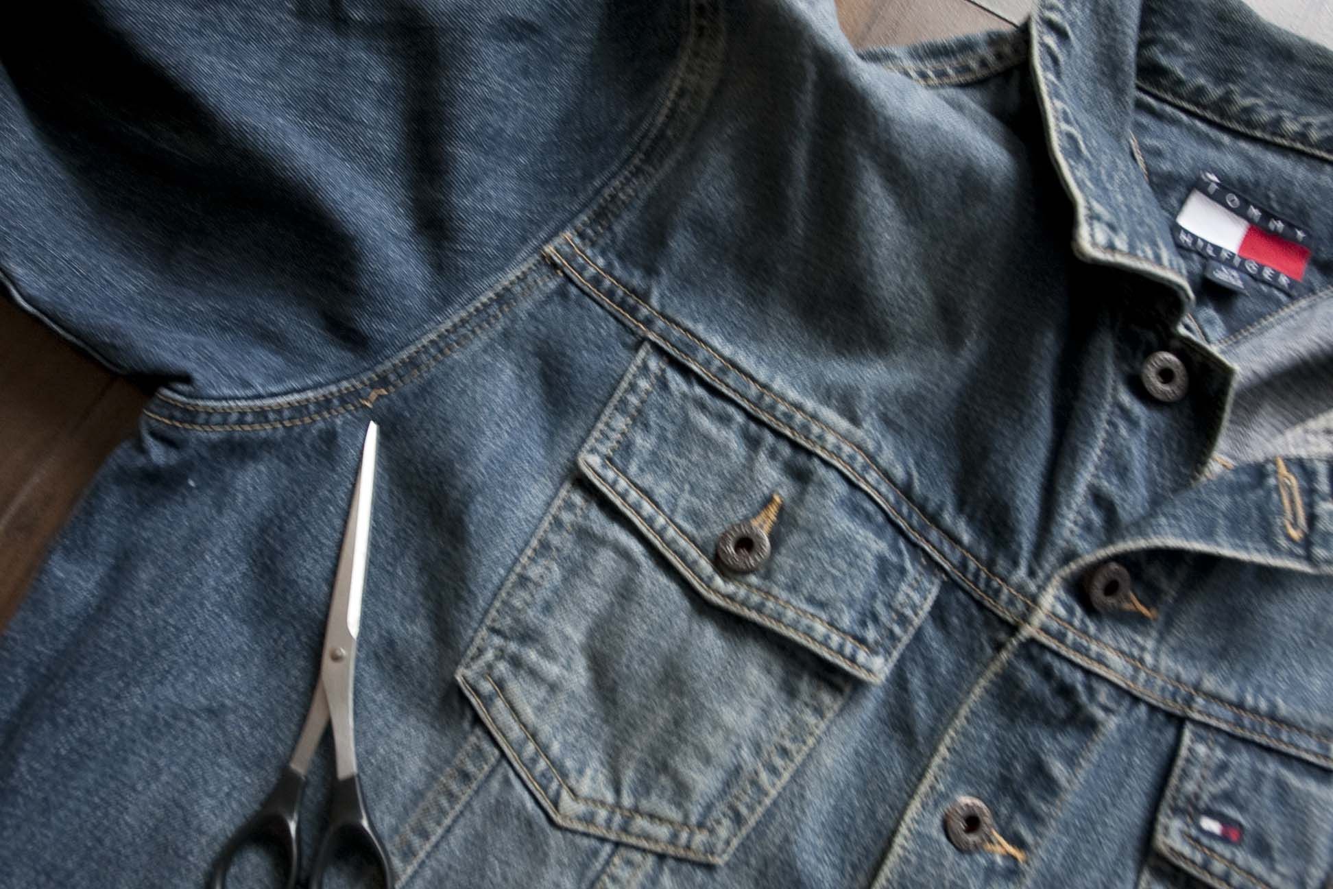 Tommy Hilfiger × Vintage Tommy Hilfiger Denim Jacket Vintage Size L Size US L / EU 52-54 / 3 - 6 Thumbnail