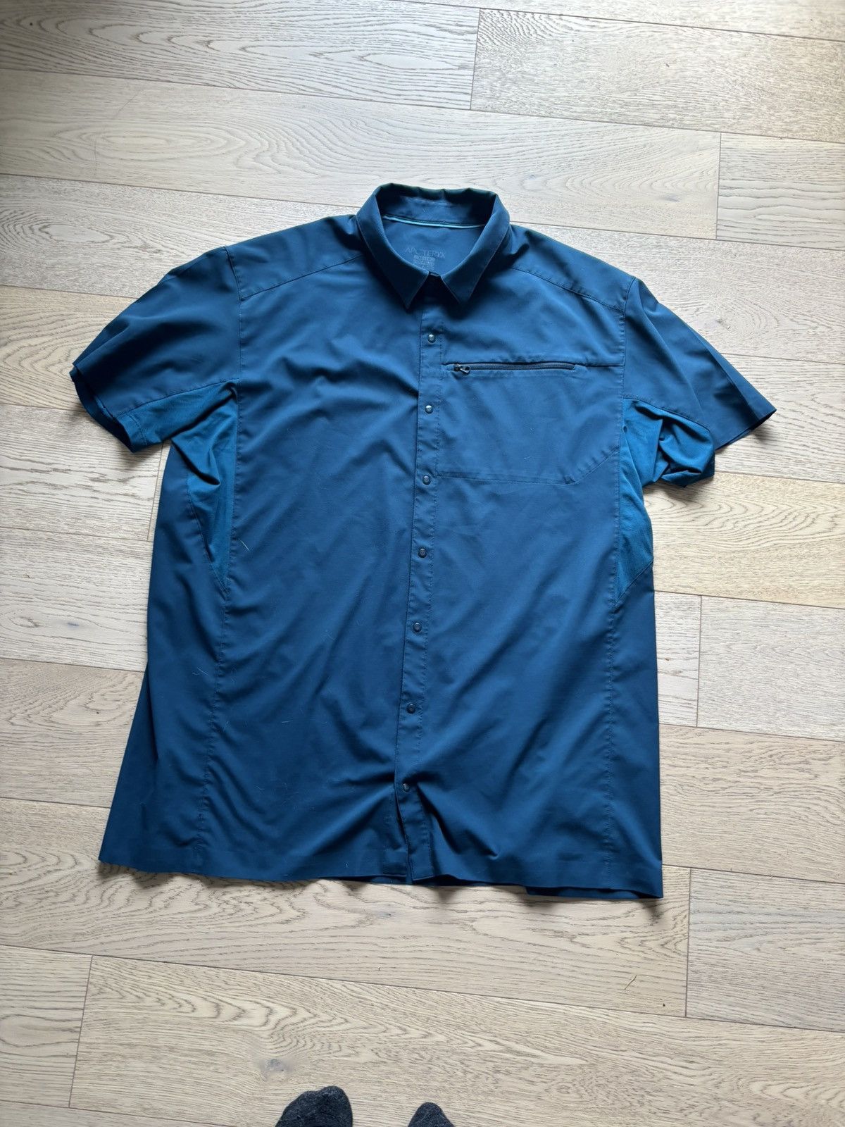 Arc'teryx Arc’Teryx Skyline Men’s Blue Short Sleeve Button Up Size XL Size US XL / EU 56 / 4 - 2 Thumbnail