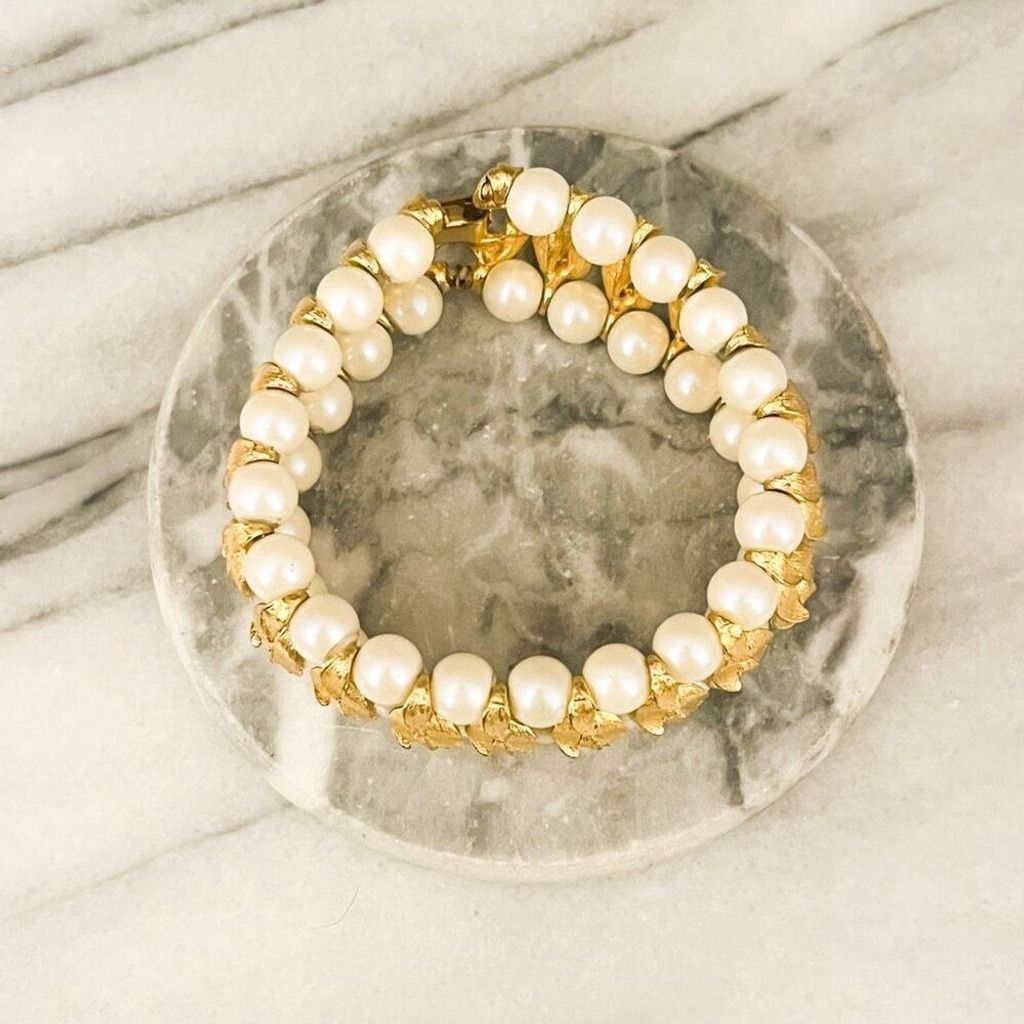 Vintage Vintage Pearl Bracelet Simulated Beads Gold Toned Size ONE SIZE - 3 Thumbnail