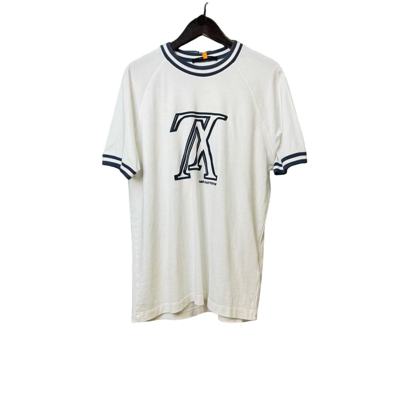 Louis Vuitton Louis Vuitton Inverted Logo T-Shirt Size M Size US M / EU 48-50 / 2 - 1 Thumbnail