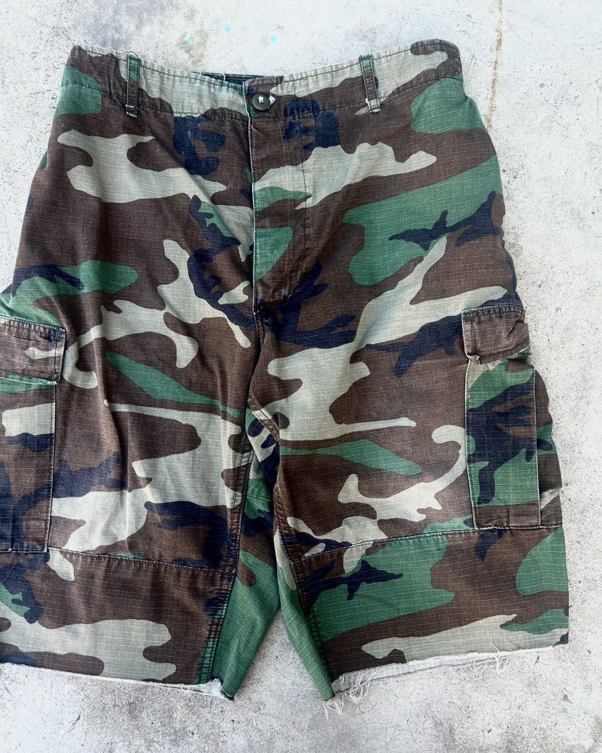 Other Vintage Camo U.S.A Jorts (soldout❌) Size US 37 - 2 Thumbnail