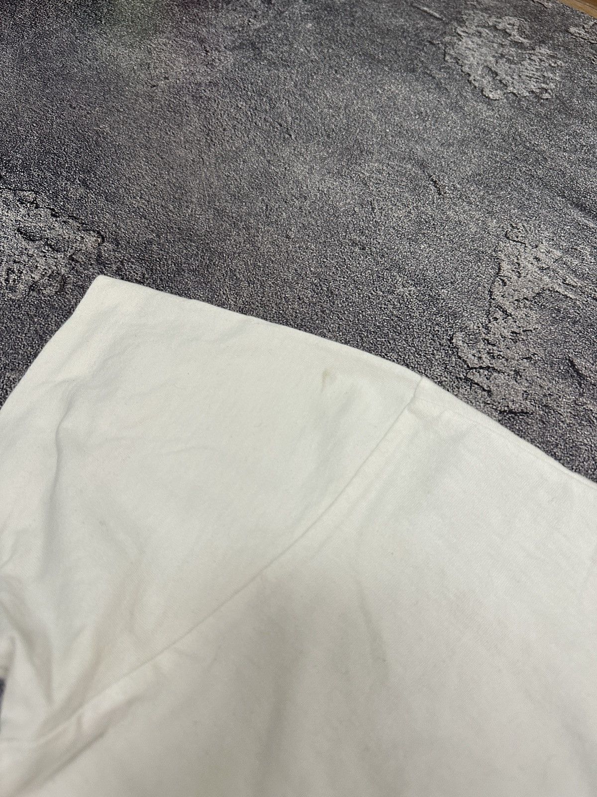 Comme des Garcons PLAY Comme Des Garcons Play Heat Logo White T-Shirt M Size Size US M / EU 48-50 / 2 - 9 Thumbnail
