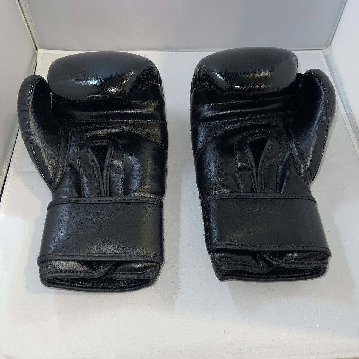 Other 14oz CRUBOX Boxing Gloves, Rare Size ONE SIZE - 3 Thumbnail