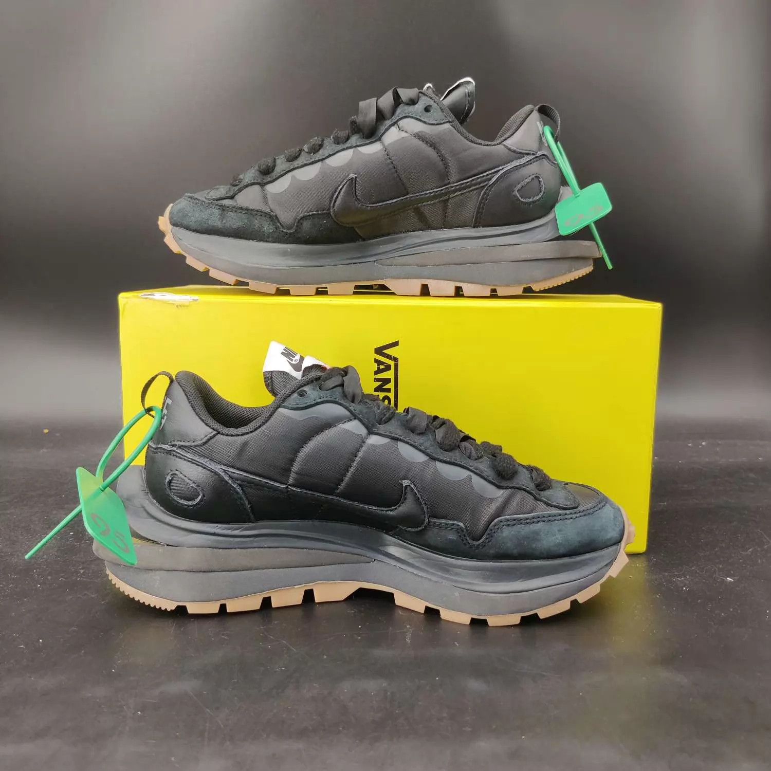 Sacai sacai vaporwaffle Black Gum 37.5 Worn Size US 7 / IT 37 - 2 Thumbnail