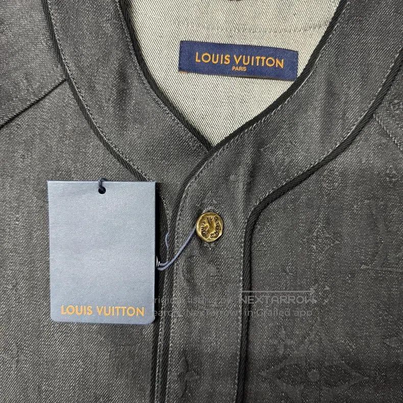 Louis Vuitton LV Black Gray Print Short Sleeve Jacket. Size US XS / EU 42 / 0 - 2 Thumbnail