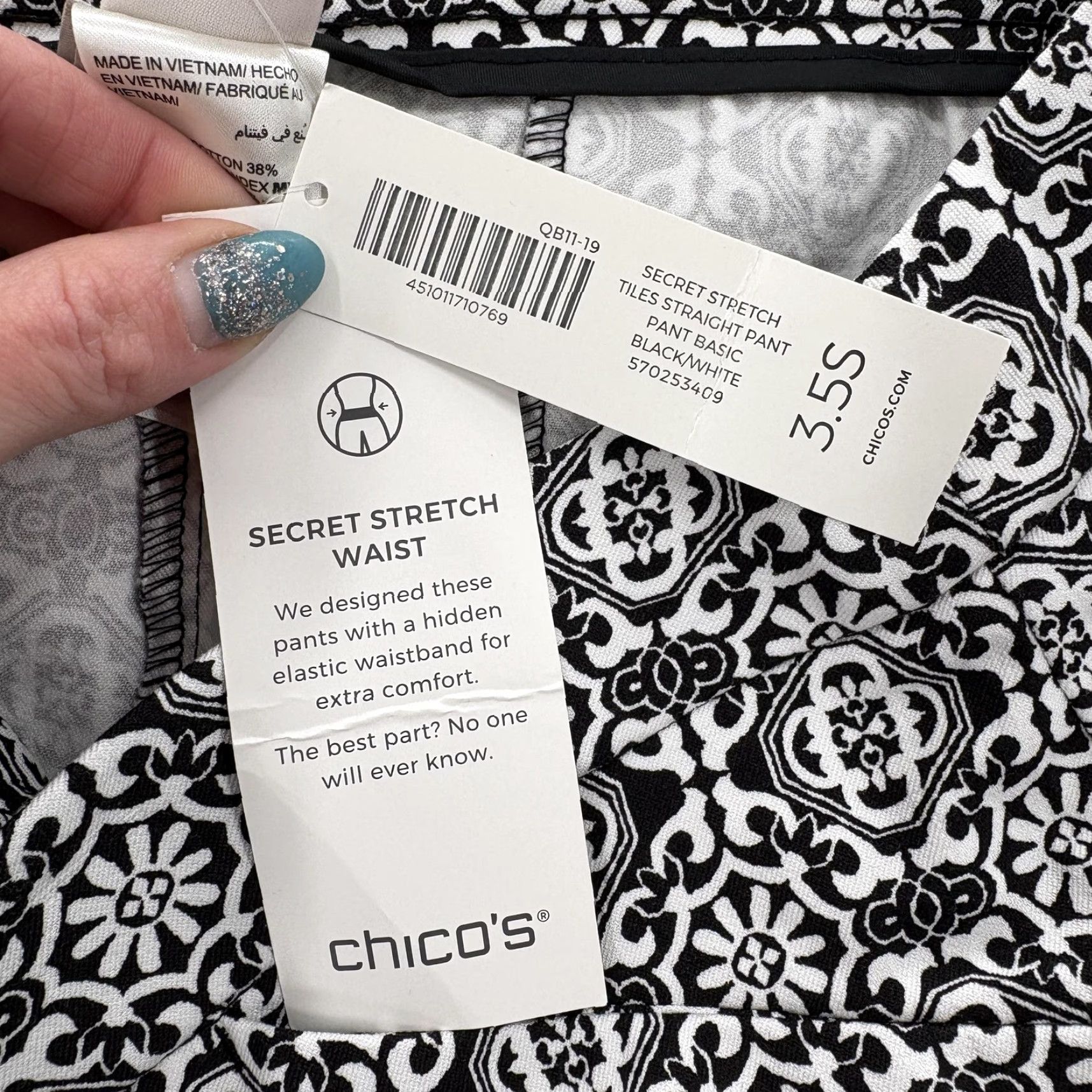 Vintage Chicos Secret Stretch Tiles Dress Pants Womens 3.5S Black White Straight Leg NWT Size 40" / US 18 - 7 Thumbnail
