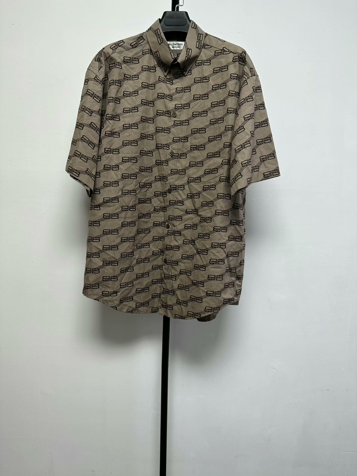 Balenciaga Balenciaga Logo Print Short Sleeve Button Up EU 36 Size US XXS / EU 40 - 1 Thumbnail
