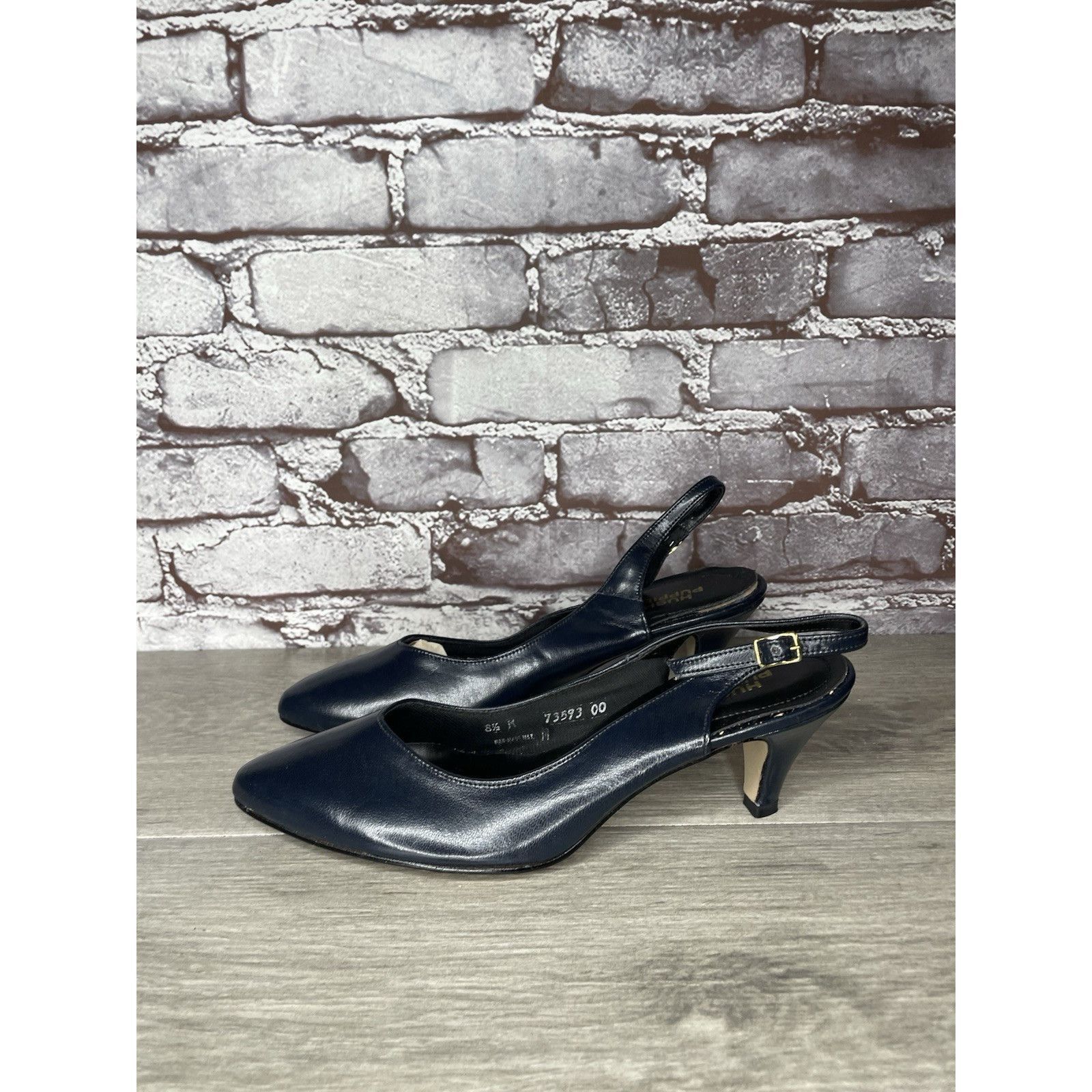 Hush Puppies Hush Puppies Navy Blue Leather Pointed Toe Ankle Strap Heels Size US 8.5 / IT 38.5 - 18 Thumbnail