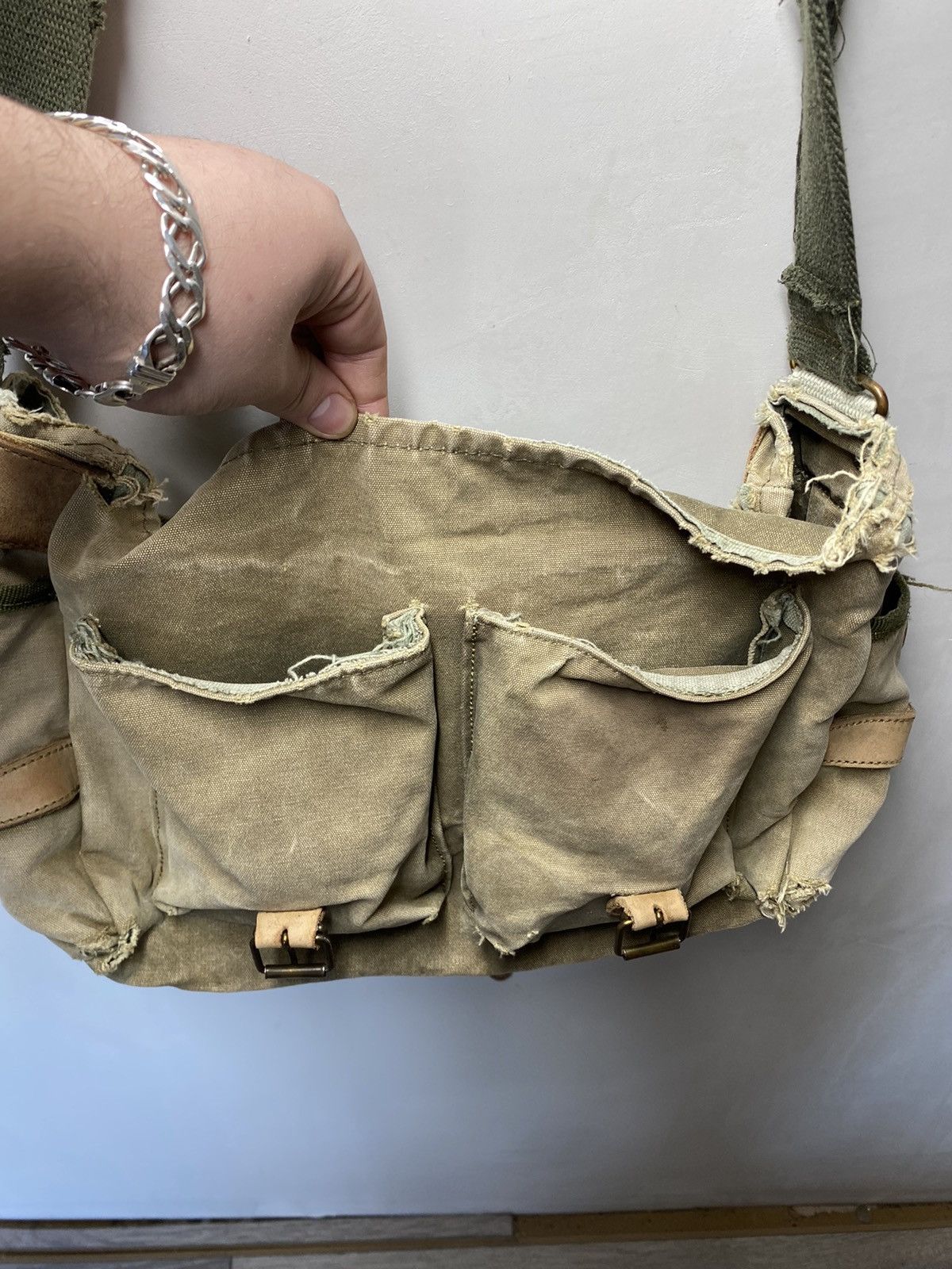 Japanese Brand × Vintage Vintage Like Diesel Military Army CrossBody Messenger Bag Size ONE SIZE - 9 Thumbnail
