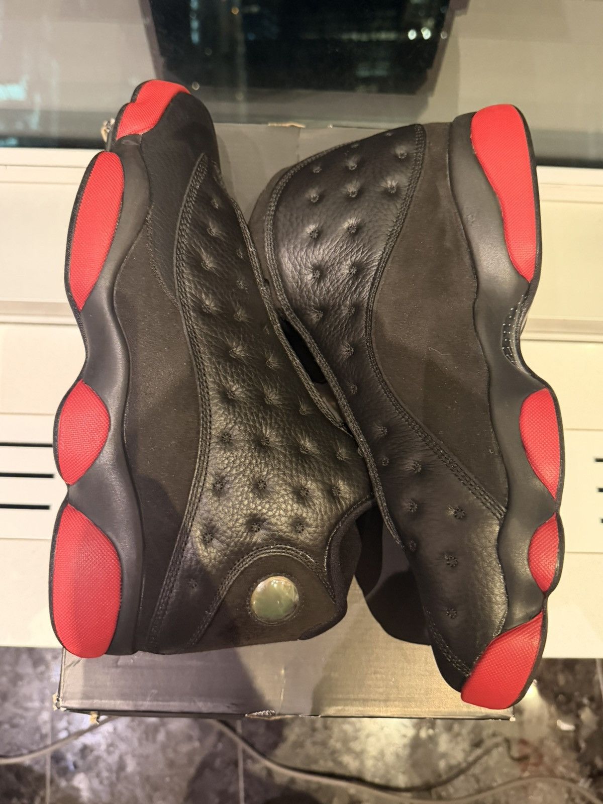 Jordan Brand 2014 Air Jordan XIII (13) Dirty Bred Size US 11 / EU 44 - 2 Thumbnail