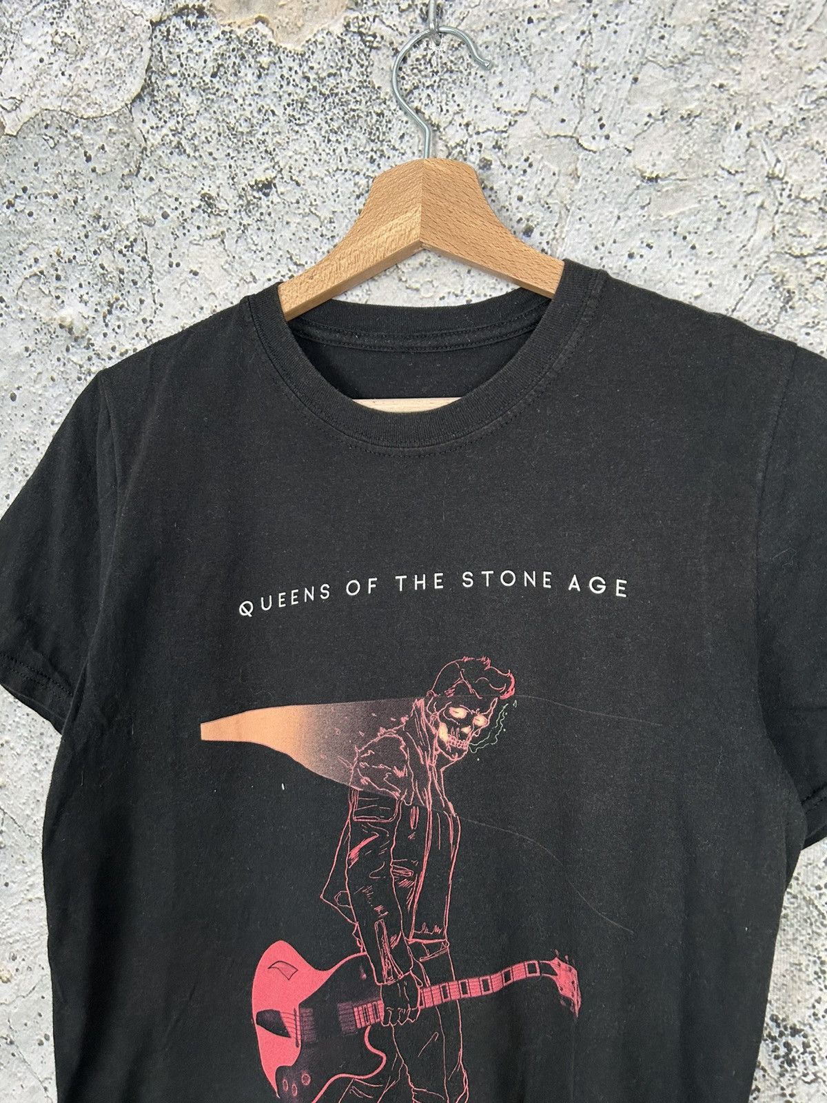 Band Tees Queens of the Stone Age Rock Band Tee Graphic Tour Size US S / EU 44-46 / 1 - 2 Thumbnail