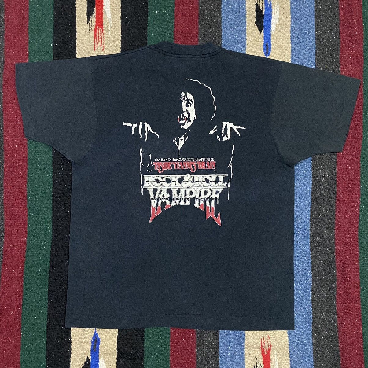 Vintage VINTAGE 80S ROCK & ROLL VAMPIRE T-SHIRT Size US M / EU 48-50 / 2 - 1 Thumbnail