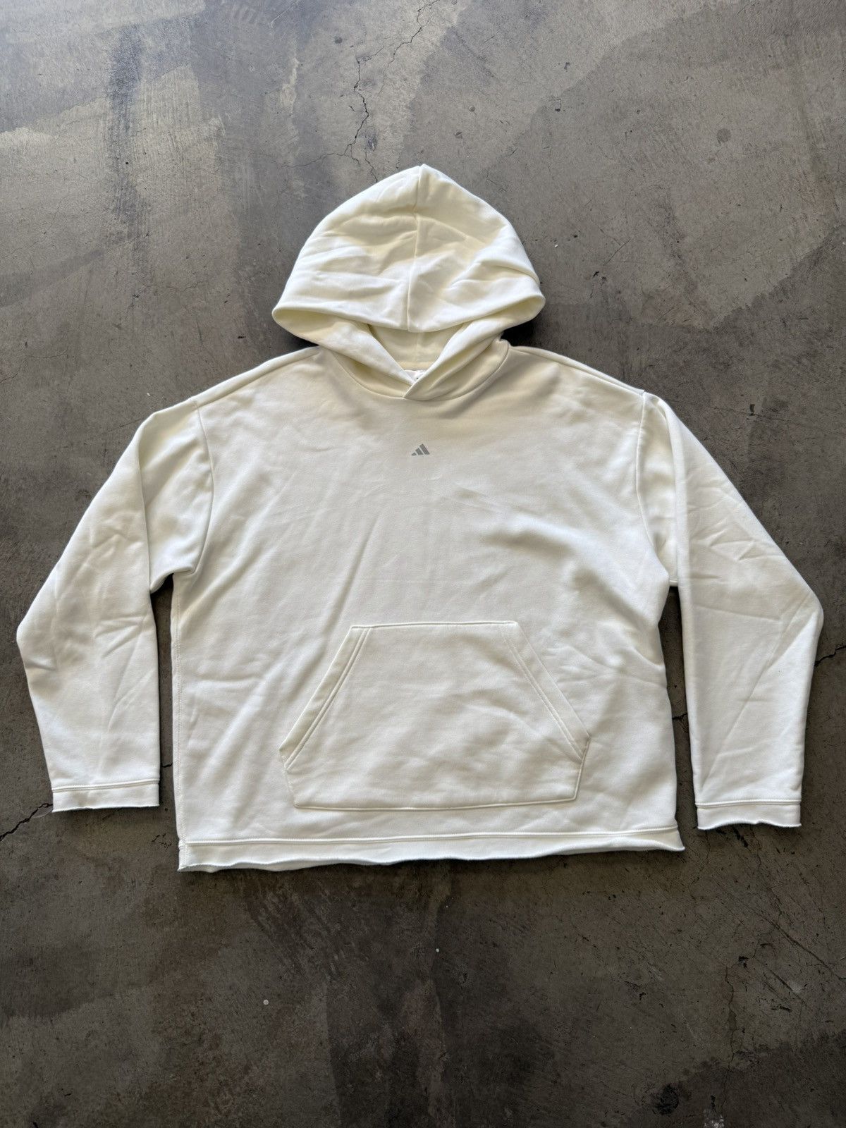 Adidas Adidas Essential Center Logo Cream White Hoodie Size L Boxy Size US L / EU 52-54 / 3 - 1 Thumbnail