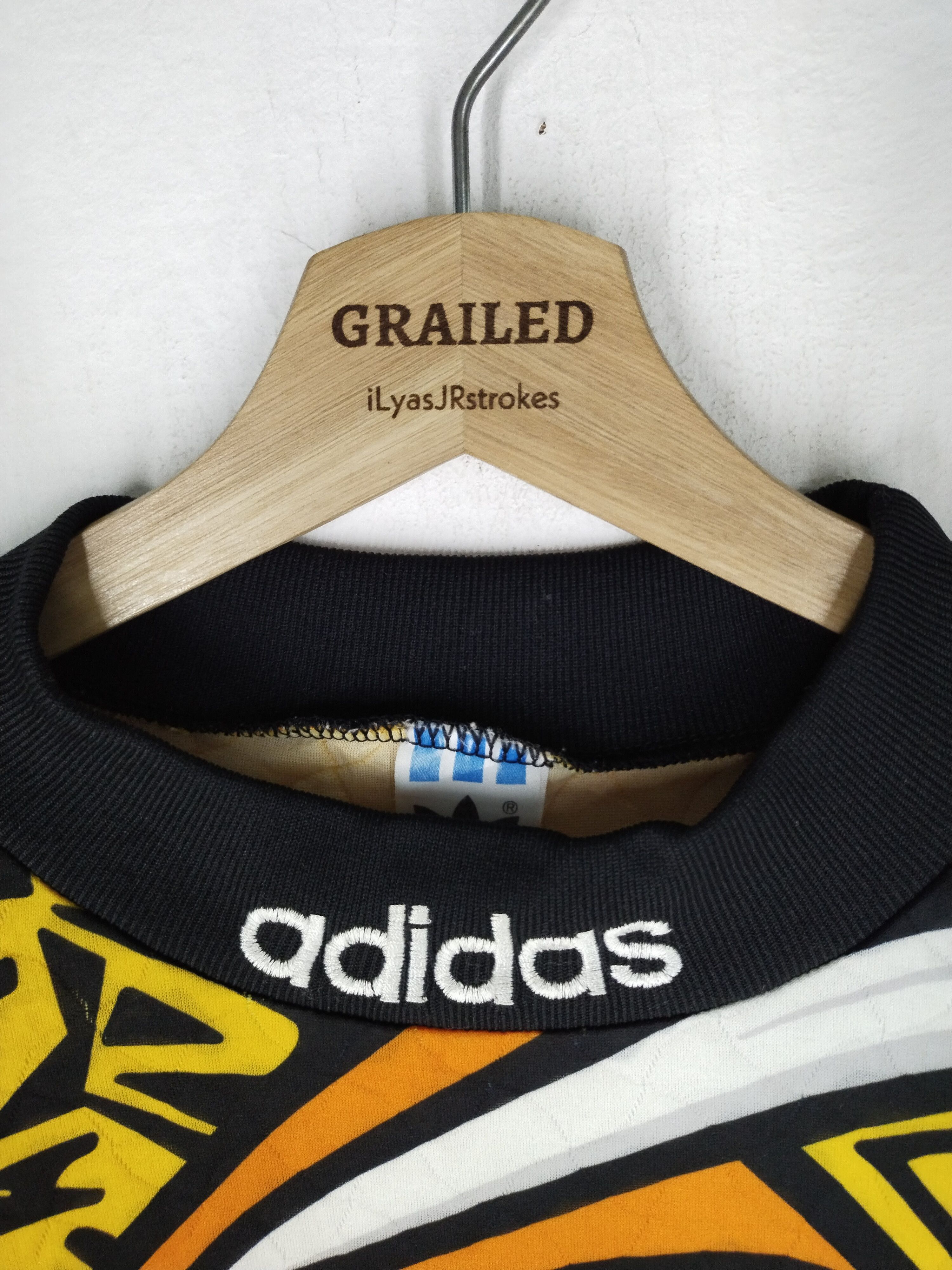 Adidas × Vintage Vintage Liverpool 1995/96 Jersey GK Football Jersey GK Size US L / EU 52-54 / 3 - 14 Thumbnail