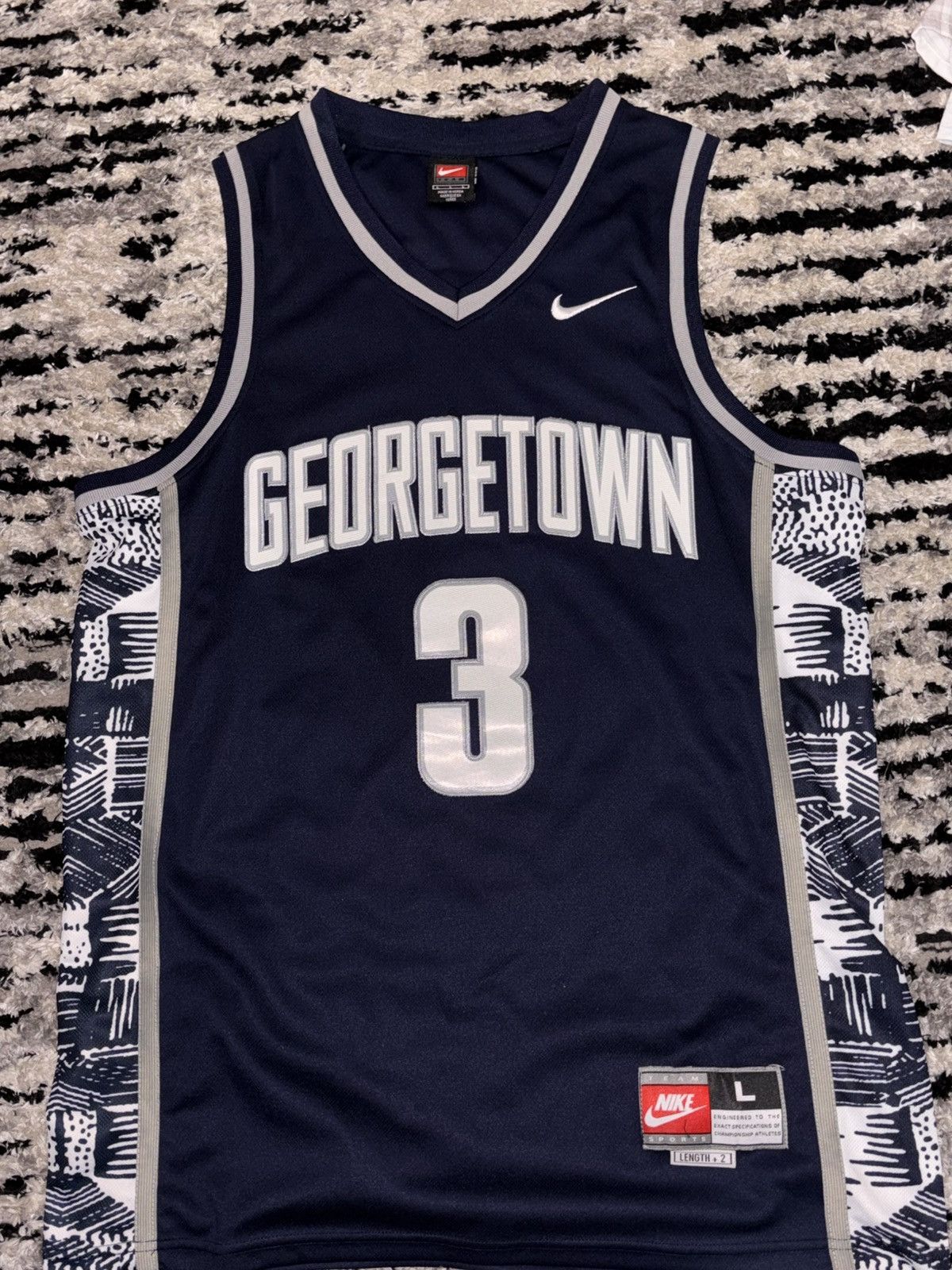 Nike Allen Iverson Georgetown Jersey Size US L / EU 52-54 / 3 - 1 Thumbnail