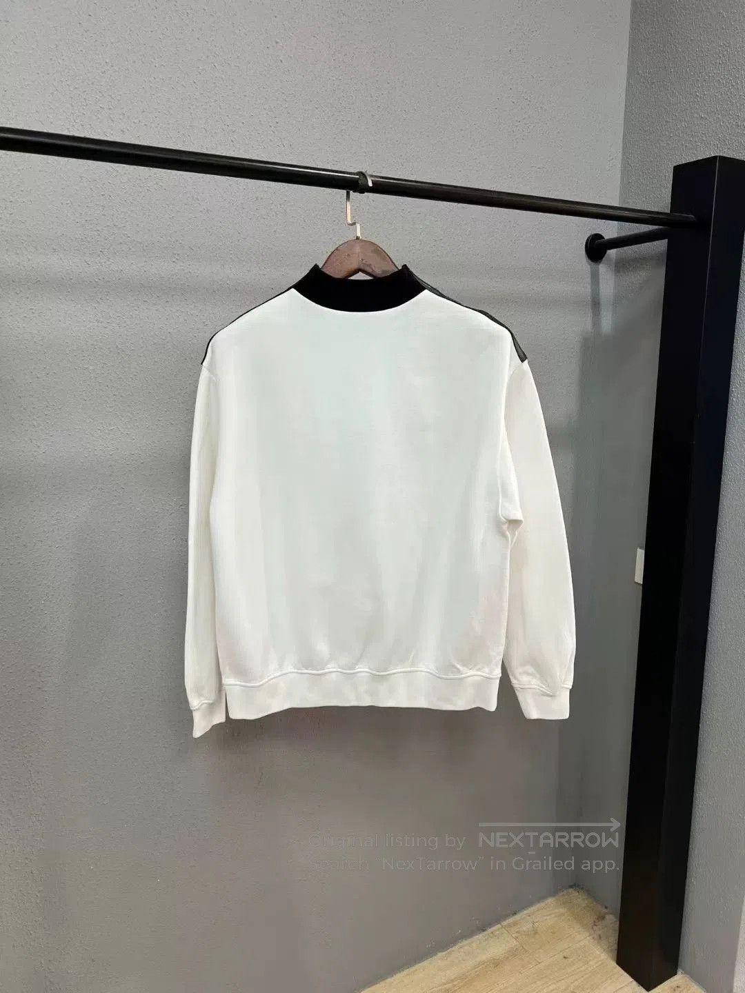 Louis Vuitton lv printed sweatshirt in size medium. Size US M / EU 48-50 / 2 - 2 Thumbnail