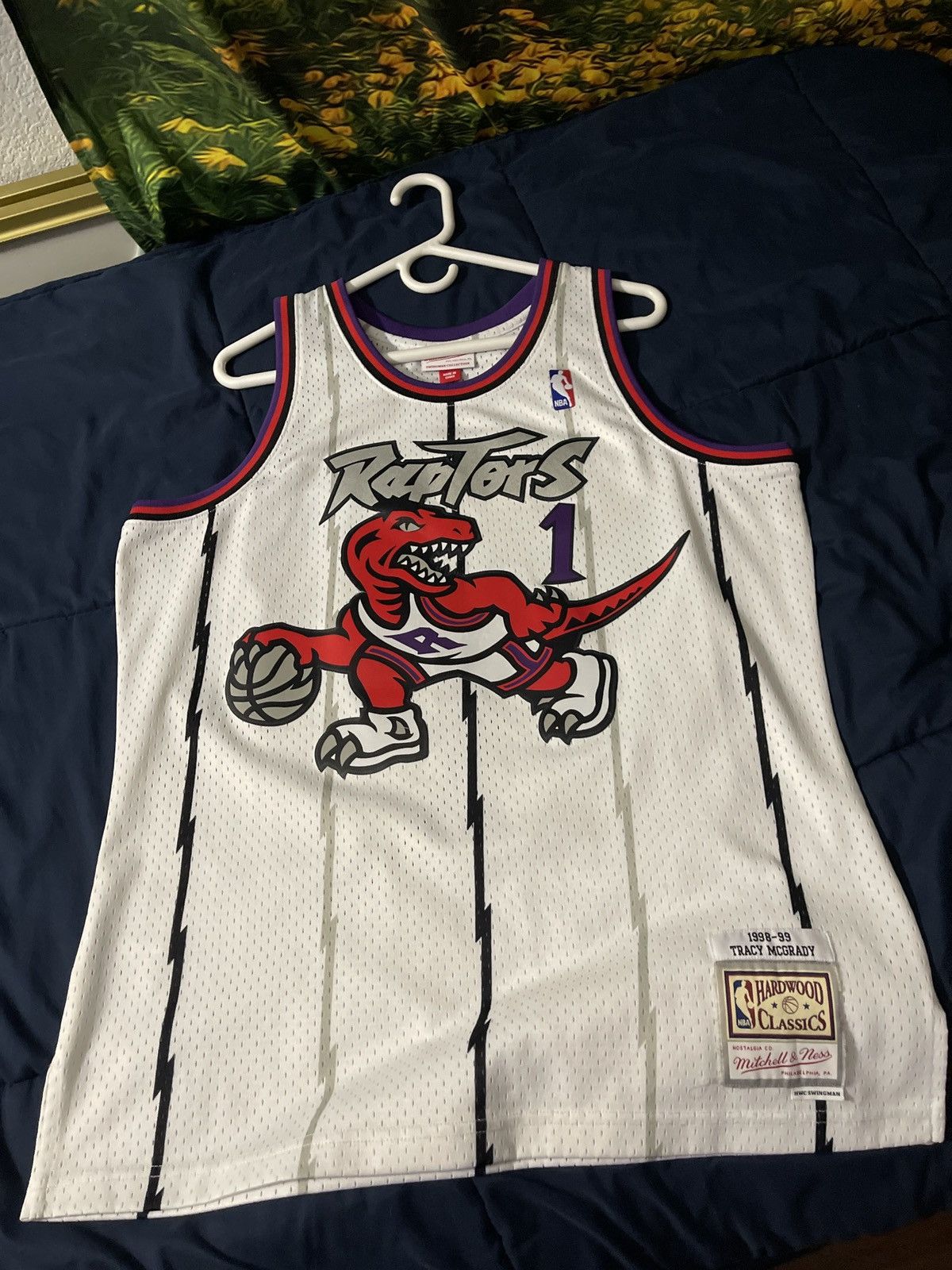 Mitchell & Ness 1998-99 Tracy McGrady Hardwood Classics Size US L / EU 52-54 / 3 - 4 Thumbnail