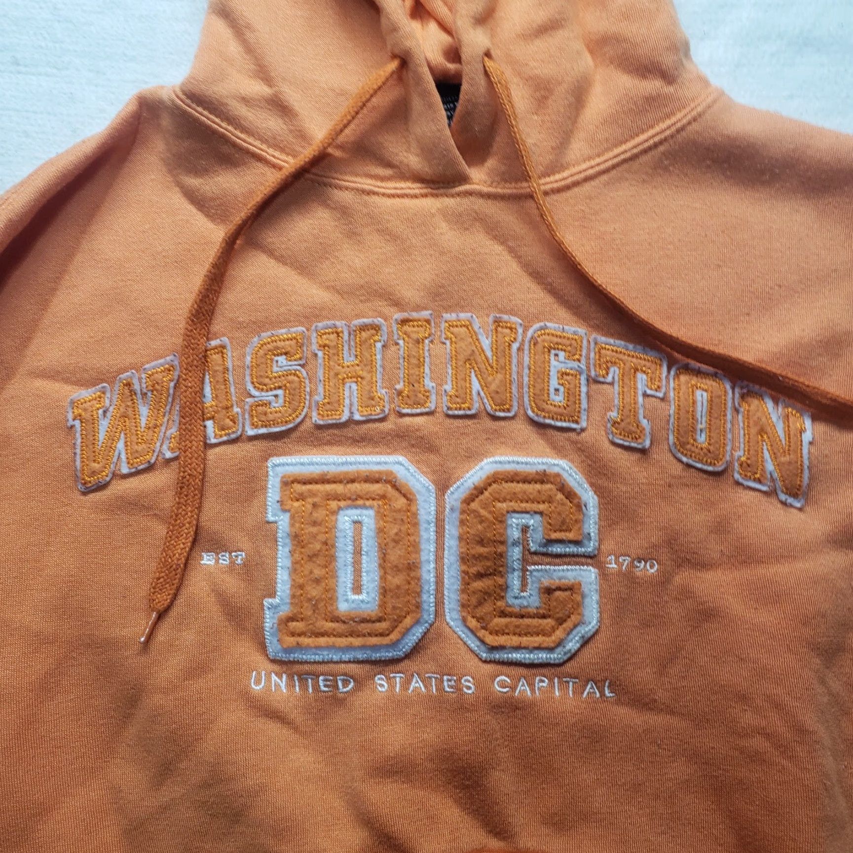 Logo 7 DC Hoodies Pullover Adult L Orange Logo Shirt Size US L / EU 52-54 / 3 - 2 Thumbnail