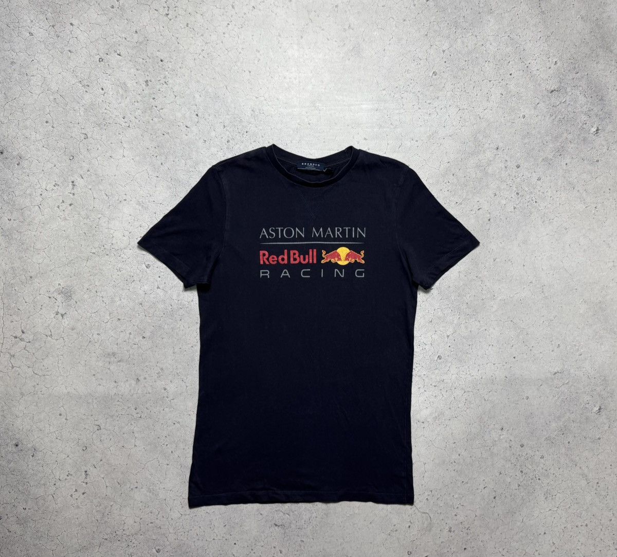 Red Bull Aston Martin Racing Red Bull Vintage T-Shirt Big Logo Size US S / EU 44-46 / 1 - 1 Thumbnail