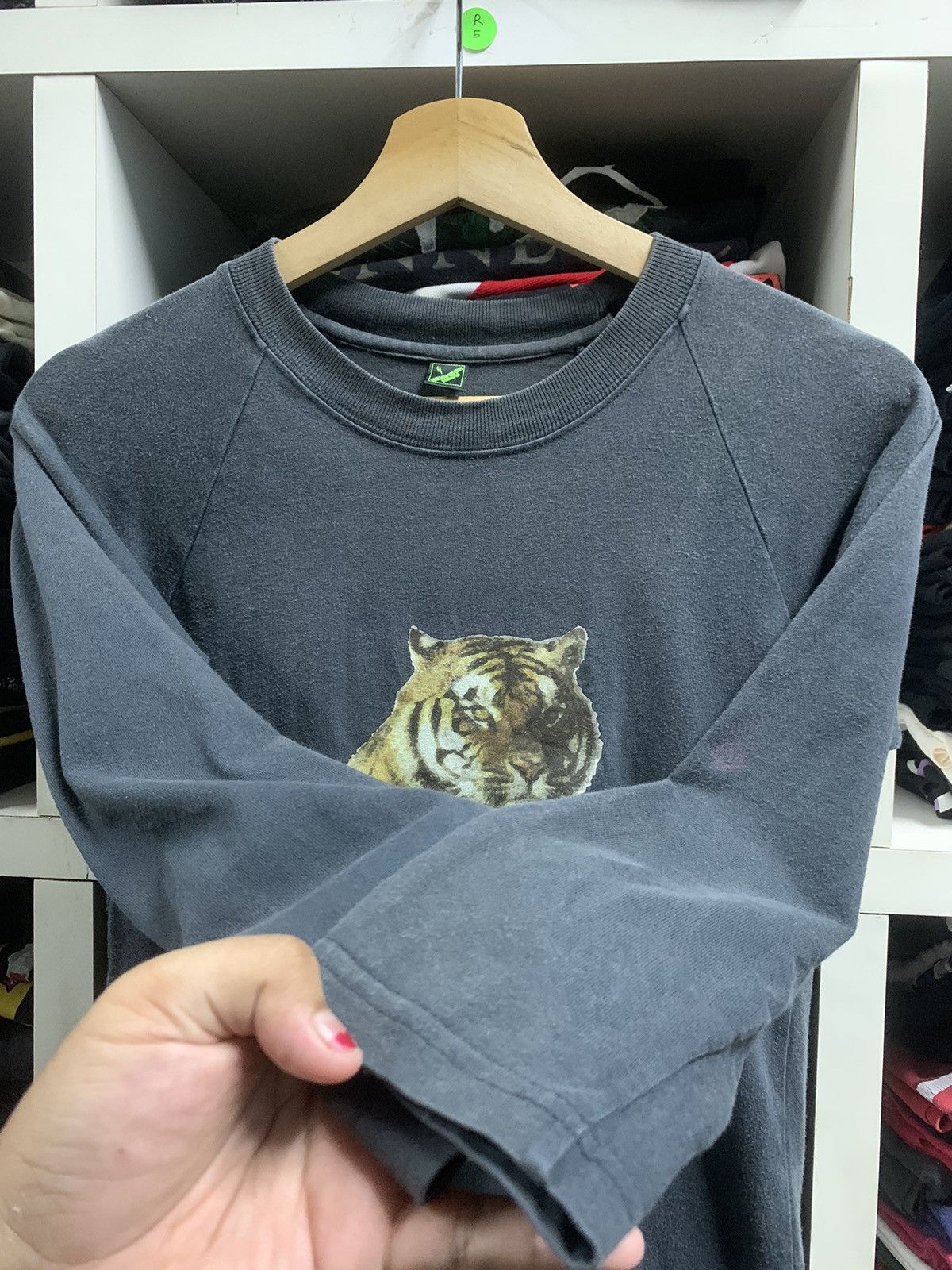 Neighborhood Vintage Tiger Iron On Logo Neighborhood Shirt Size US XS / EU 42 / 0 - 6 Thumbnail