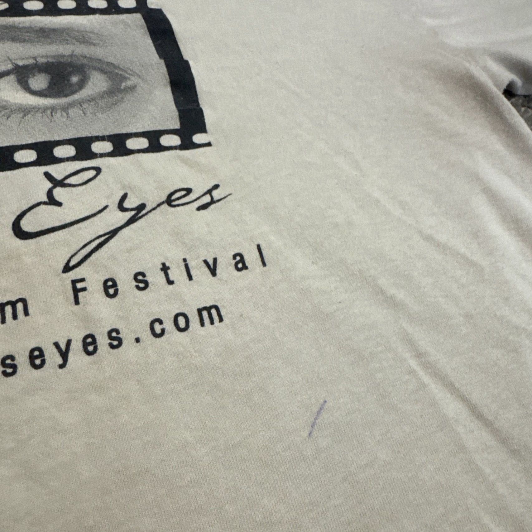 Gildan VINTAGE Through Women’s Eyes International Film Festival T-Shirt Large Beige Gildan Unisex Adults L Eye Womens Size L / US 10 / IT 46 - 4 Thumbnail