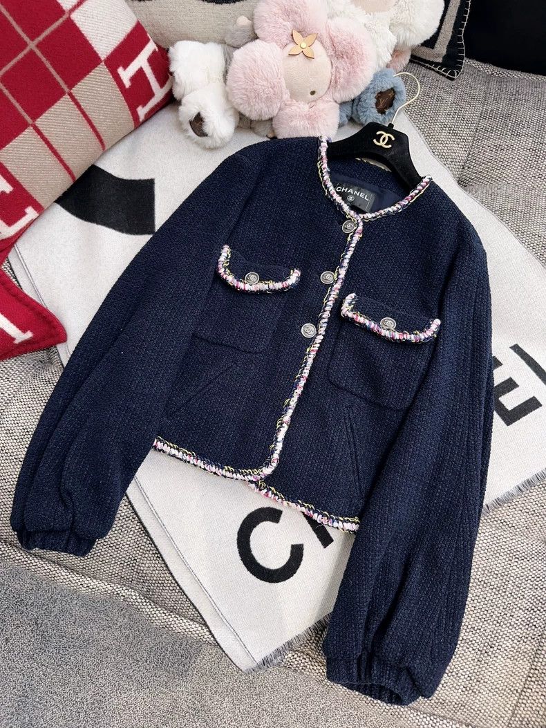 Chanel Chanel 21P dark blue colorful rolled edge two-pocket lante Size XS / US 0-2 / IT 36-38 - 1 Thumbnail