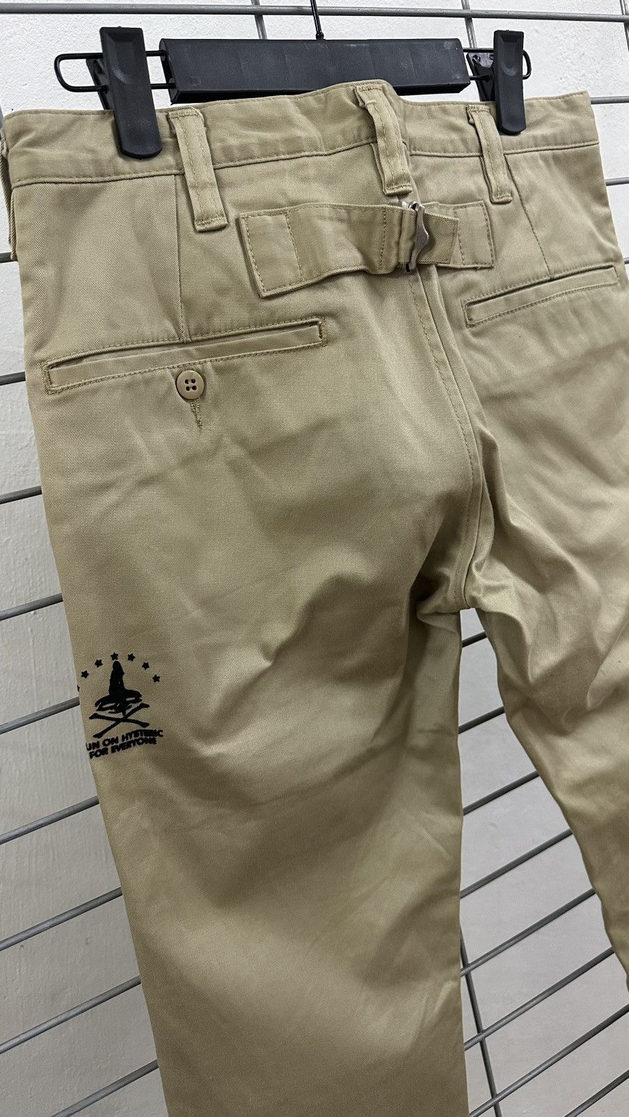 Hysteric Glamour Rare And Beautiful Hysteric Glamour Buckle Back Pants Size US 30 / EU 46 - 8 Thumbnail