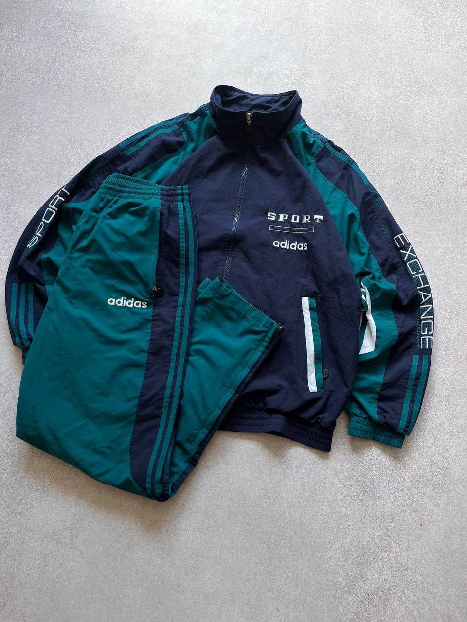 Vintage Vintage Adidas 3-stripes Nylon Tracksuit L Y2K Size US L / EU 52-54 / 3 - 2 Thumbnail