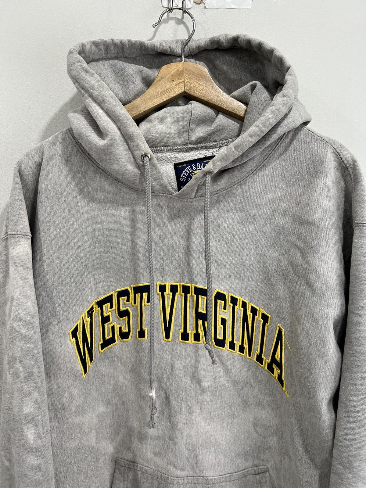Vintage Vintagr West Virginia Hoodie Spellout sweater Size US XXL / EU 58 / 5 - 2 Thumbnail