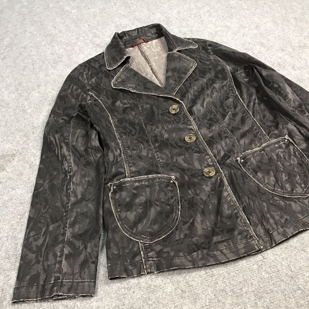 Japanese Brand × Vintage BLACK FLOWER DESIGN JACKET PUNK STYLE Size US XS / EU 42 / 0 - 5 Thumbnail