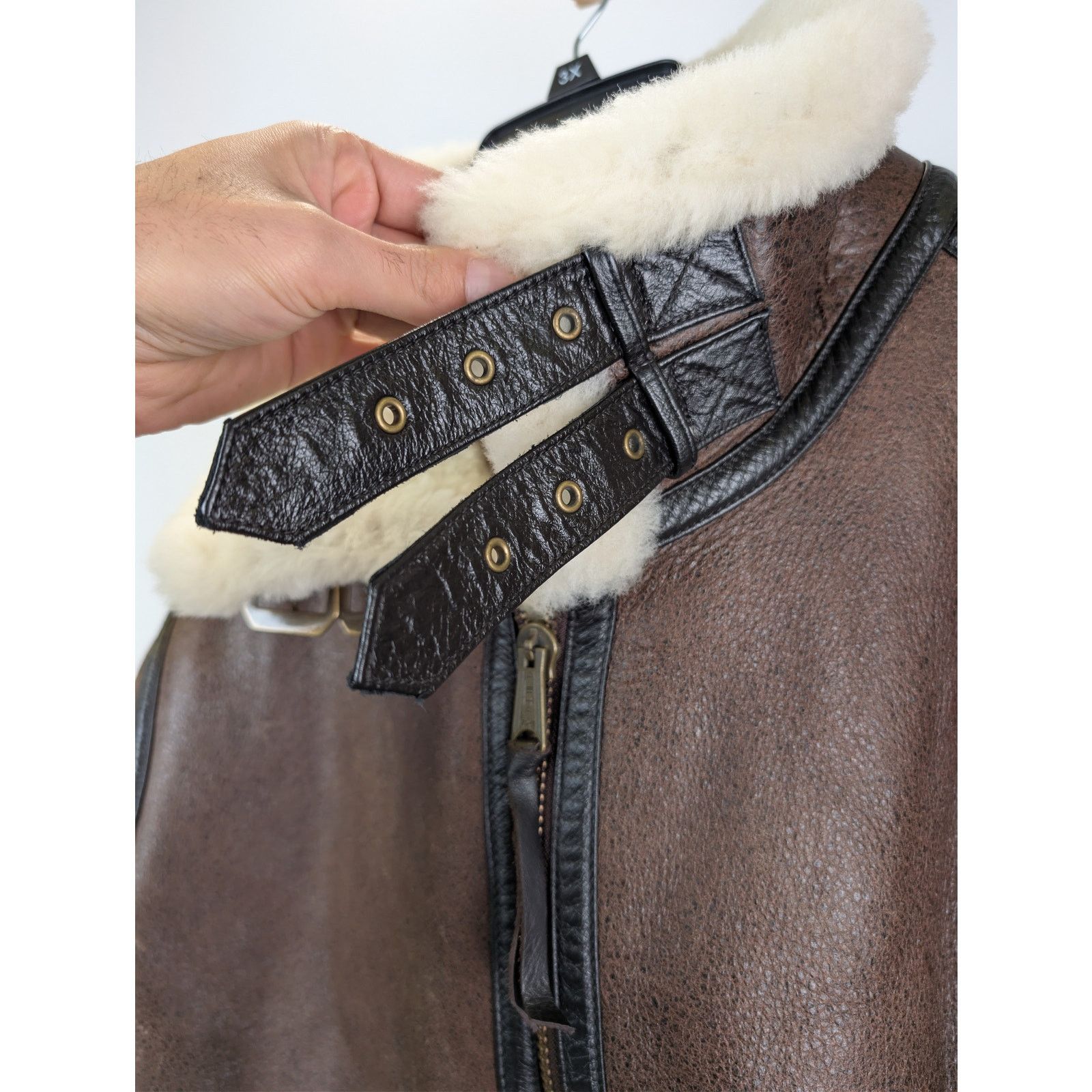 Alpha Industries o1rshd1 CC20 B-3 Sherpa leather bomber jacket in Dark Brown Size US M / EU 48-50 / 2 - 10 Thumbnail