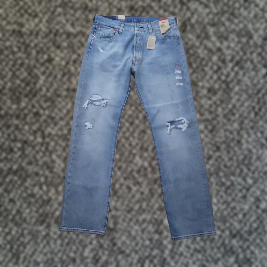 Levi's Levi's 501 Jeans Men's 34x34 Blue Denim Straight Leg Button Fly New Size US 34 / EU 50 - 1 Thumbnail