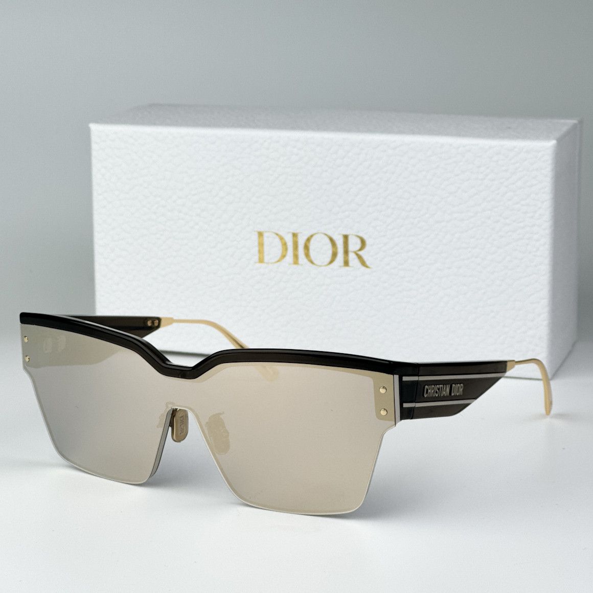 Dior NEW Dior DIORCLUB M4U 55A5 Mirrored Unisex Shield Sunglasses Size ONE SIZE - 1 Thumbnail