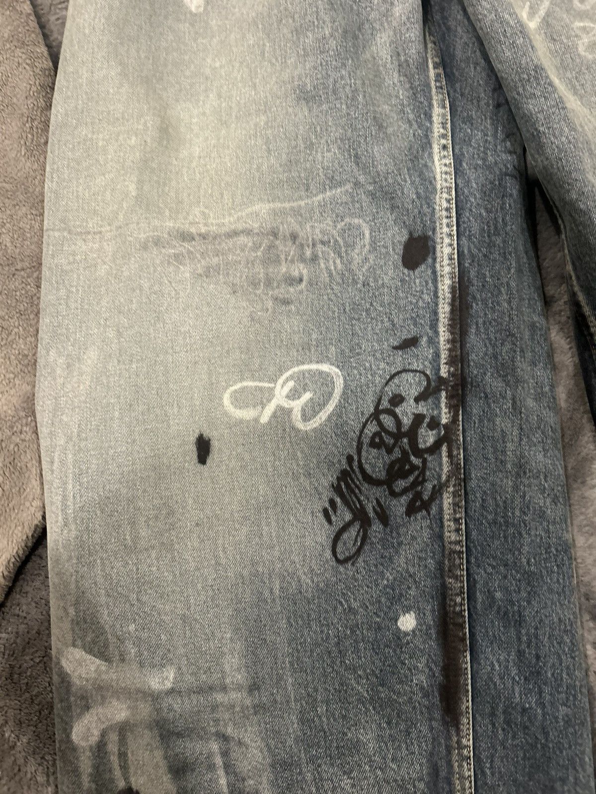Balenciaga Balenciaga graffiti skater denim Size US 33 - 4 Thumbnail