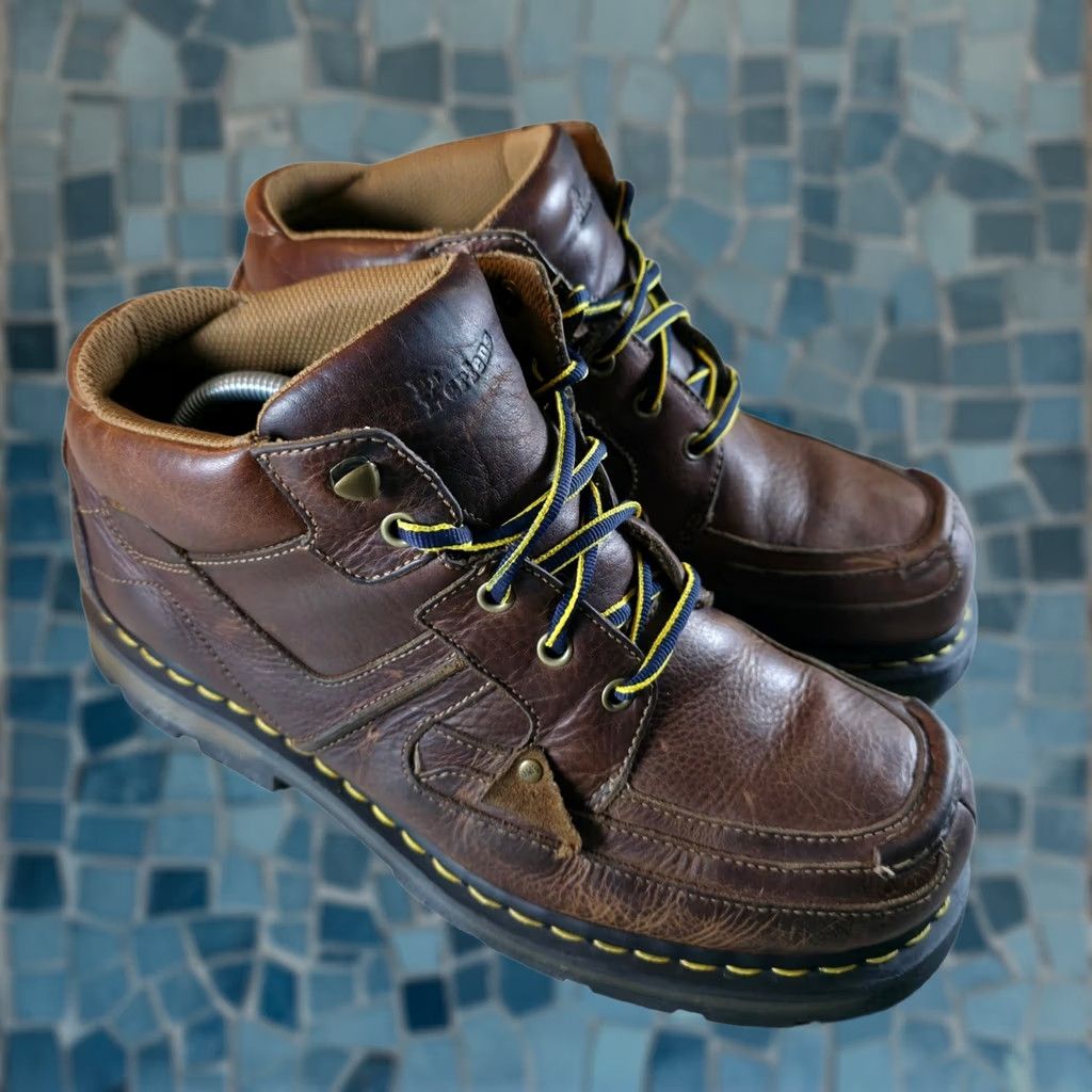 Dr. Martens Dr Martens Pier Distressed Leather Mens Boots  display picture 2